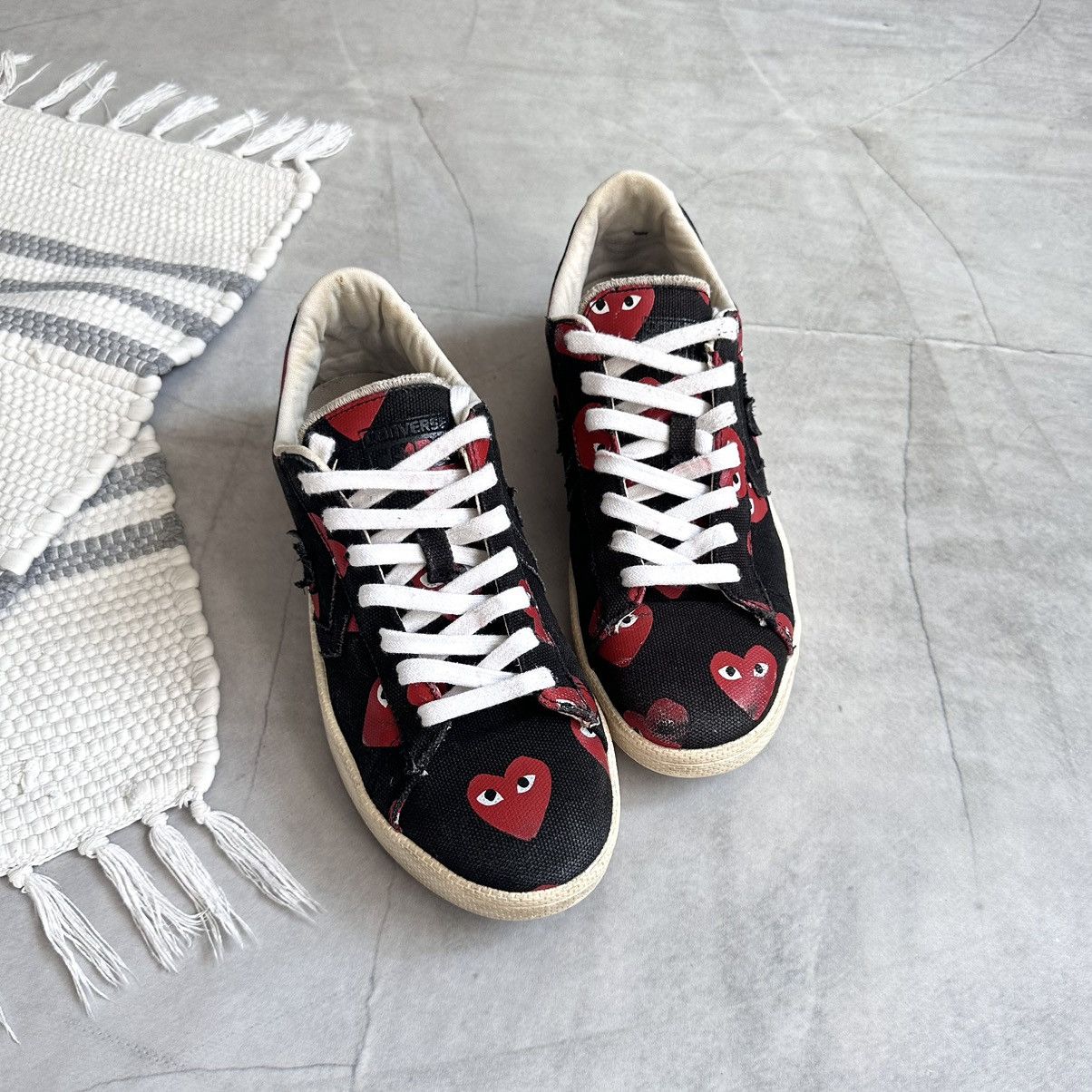 Comme des Garcons PLAY × Converse Vintage Converse x Comme Des Garcons Play CDG Pro Low Shoes Size US 7 / EU 40 - 6 Thumbnail