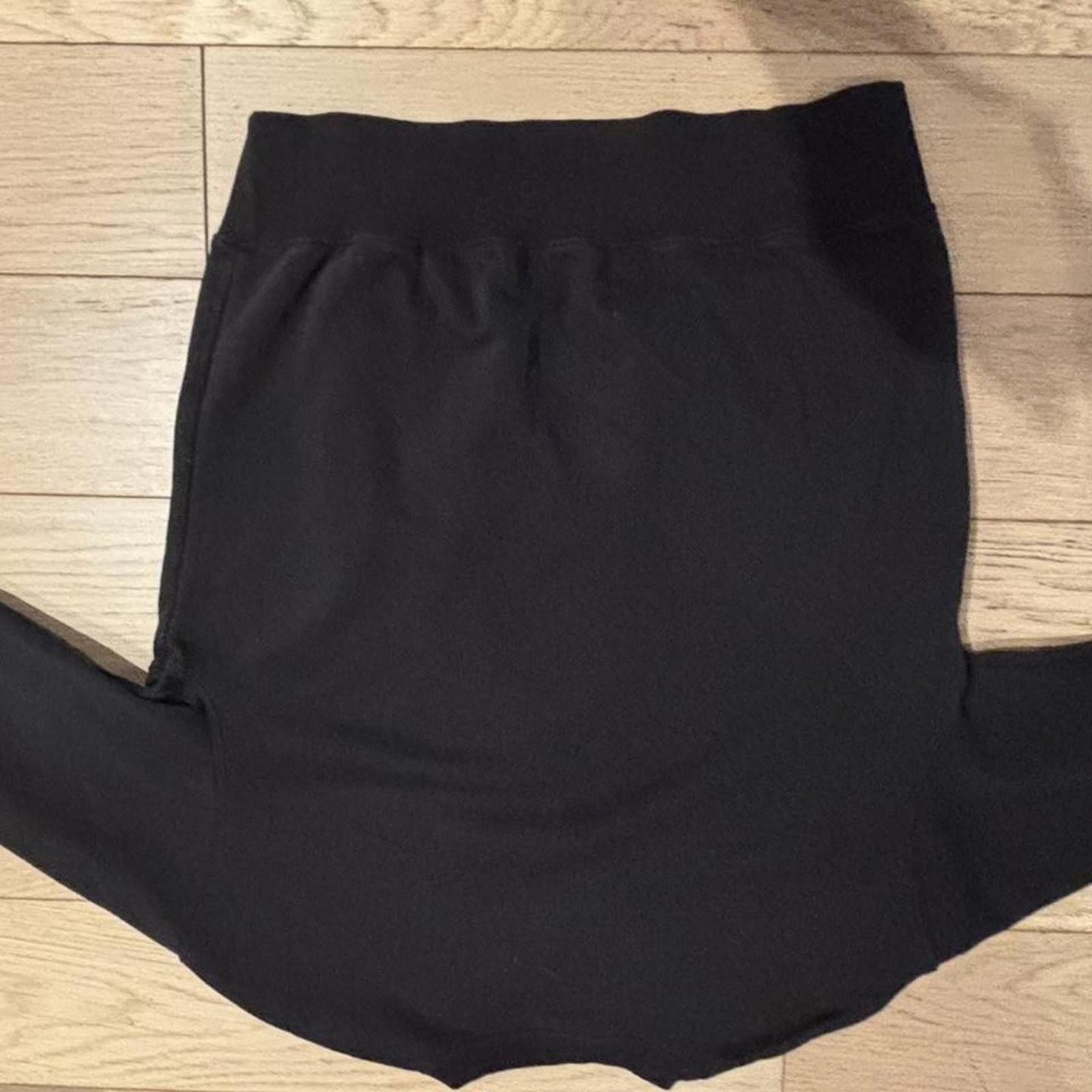 Nike Nike black crew neck sweatshirt #nike #y2k Size US S / EU 44-46 / 1 - 4 Thumbnail