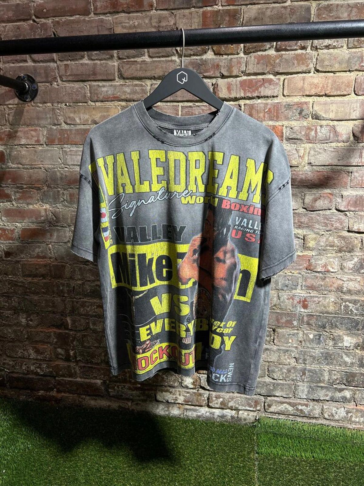 Vale Vale State Mike Tyson Tee Sz. S Size US S / EU 44-46 / 1 - 1 Thumbnail