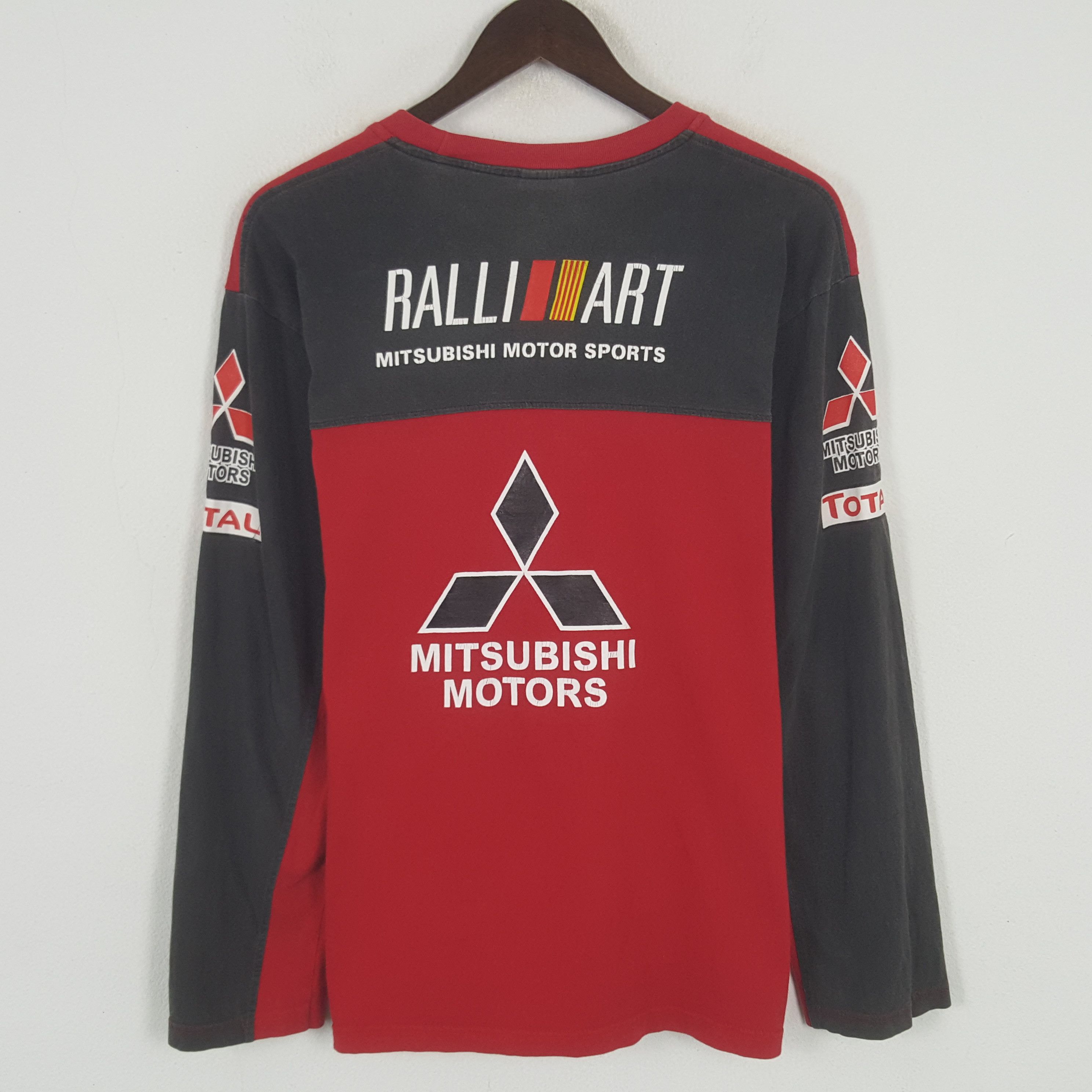 Vintage Vintage Mitsubishi Motors Racing Tshirt Size US L / EU 52-54 / 3 - 3 Thumbnail
