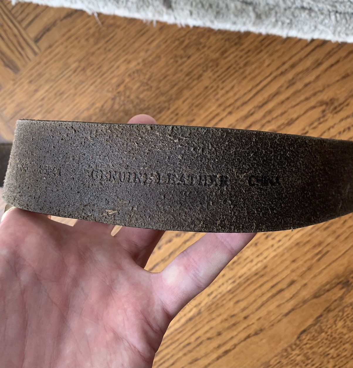 Guess × Vintage Y2K Guess Distressed Leather Belt London Park Large 2000s Size ONE SIZE - 6 Thumbnail