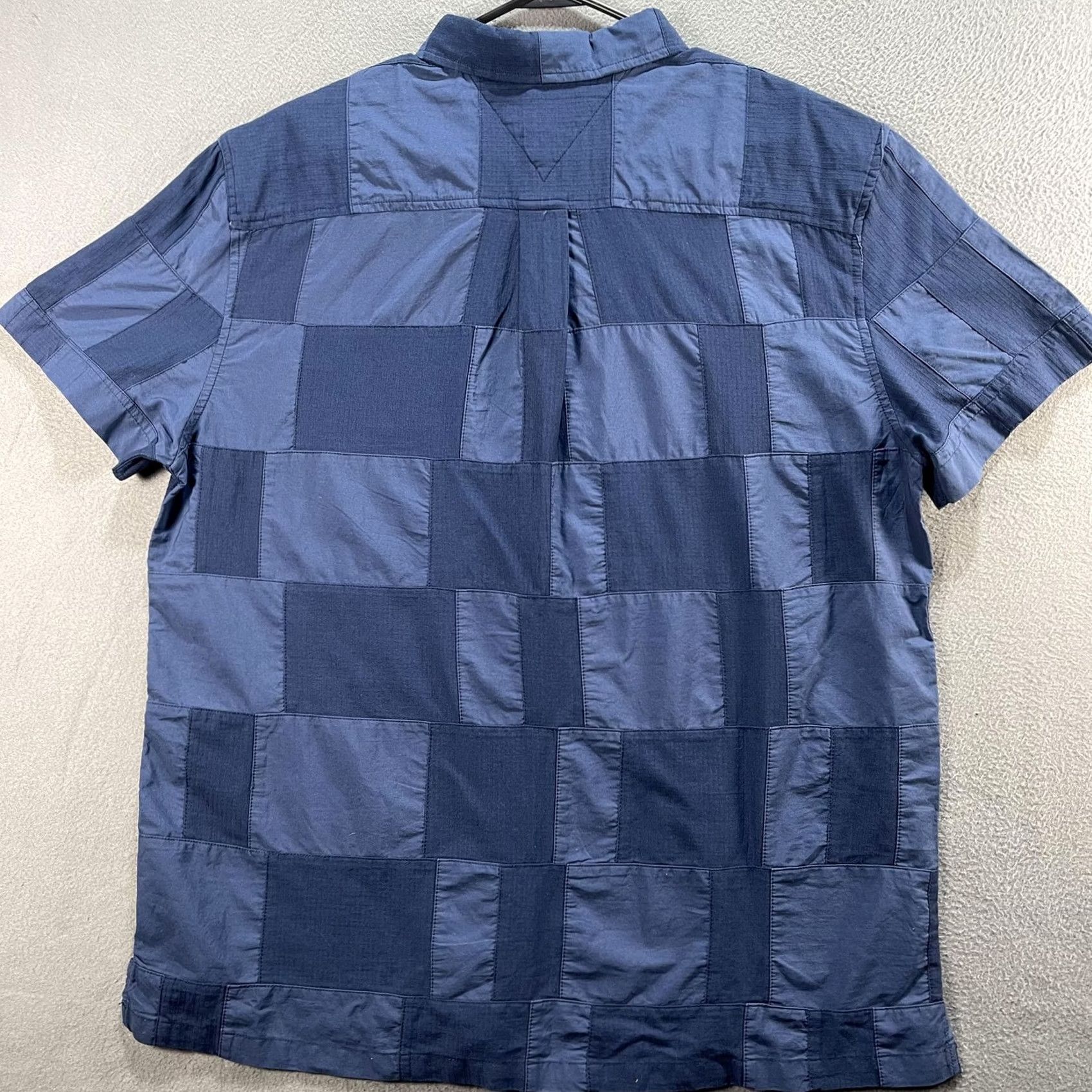 Tommy Hilfiger Tommy Hilfiger Shirt Mens XL Blue Patchwork Custom Fit Short Sleeve Casual Size US XL / EU 56 / 4 - 3 Thumbnail