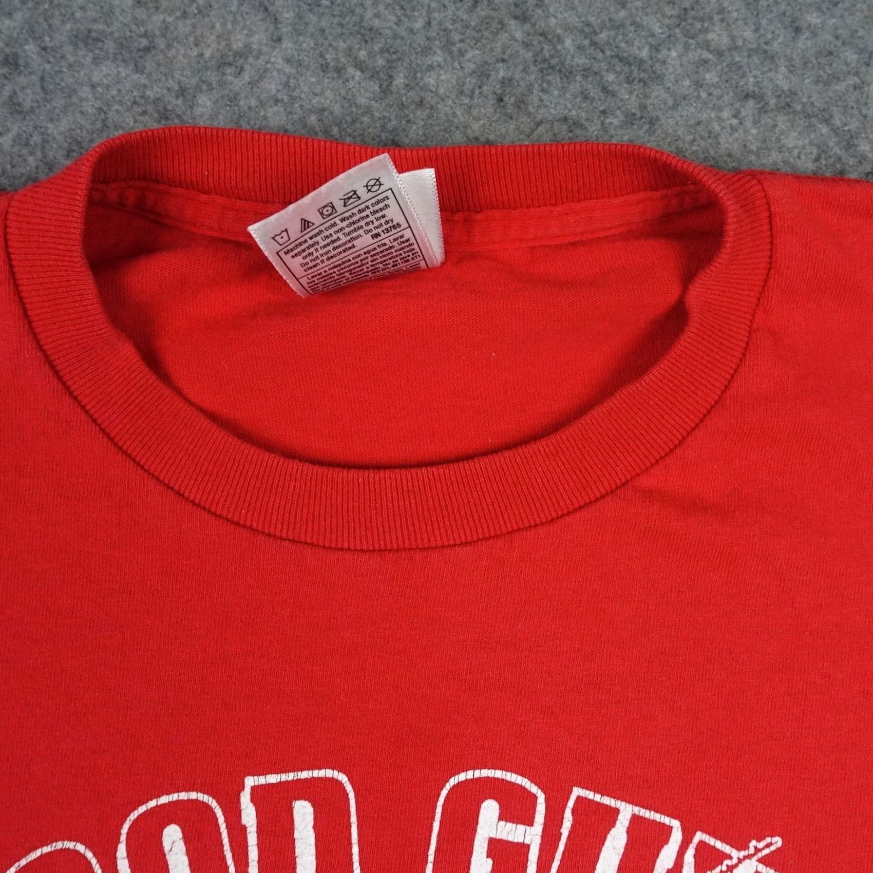 Fruit Of The Loom VINTAGE Spider-Man Shirt Mens M Good Guys Get The Girl 2004 Marvel Fruit of the Loom Red Cotton Size US M / EU 48-50 / 2 - 7 Thumbnail
