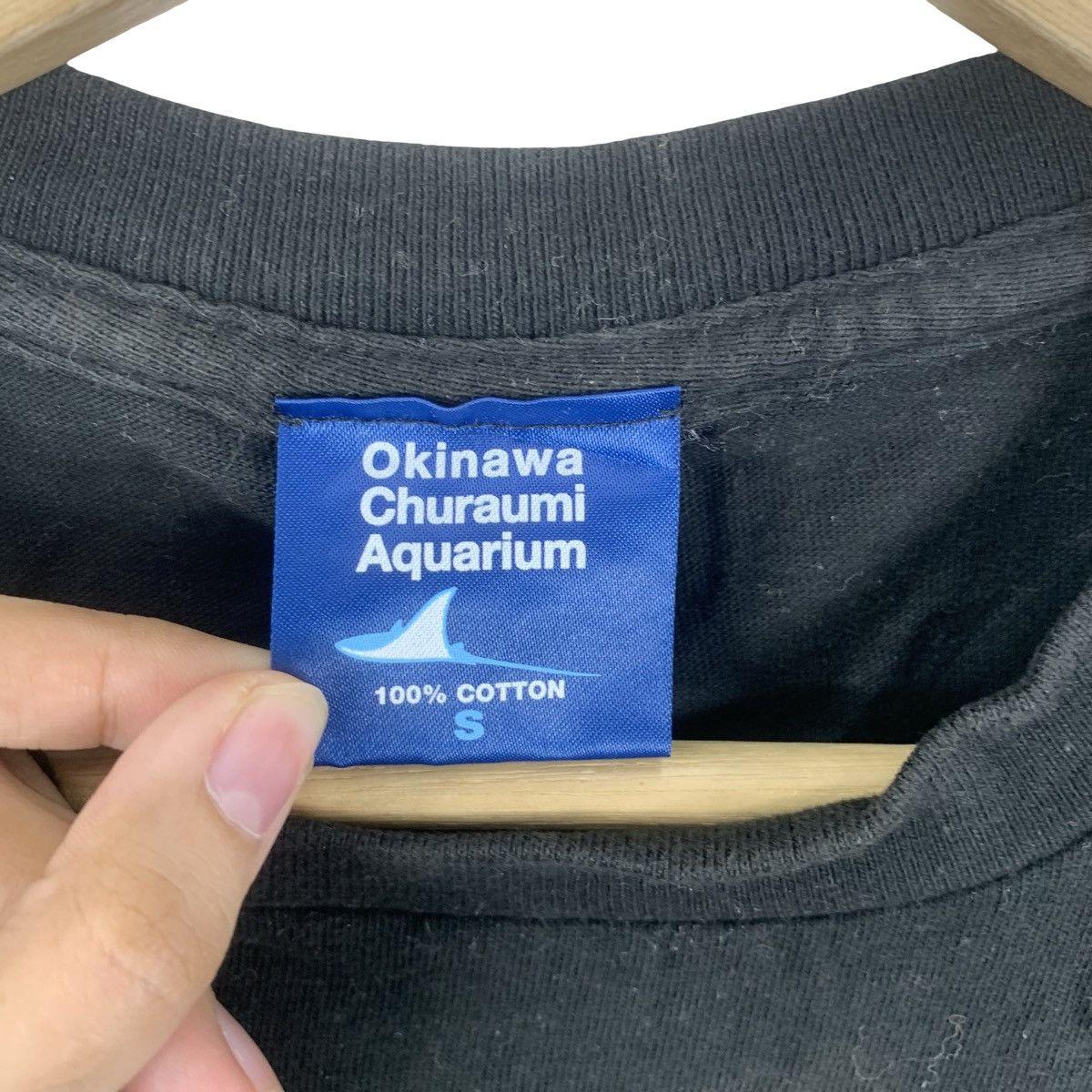 Vintage Vintage OKINAWA CHURAUMI AQUARIUM Hawaii Vacation Tee Shirt Size US S / EU 44-46 / 1 - 8 Thumbnail