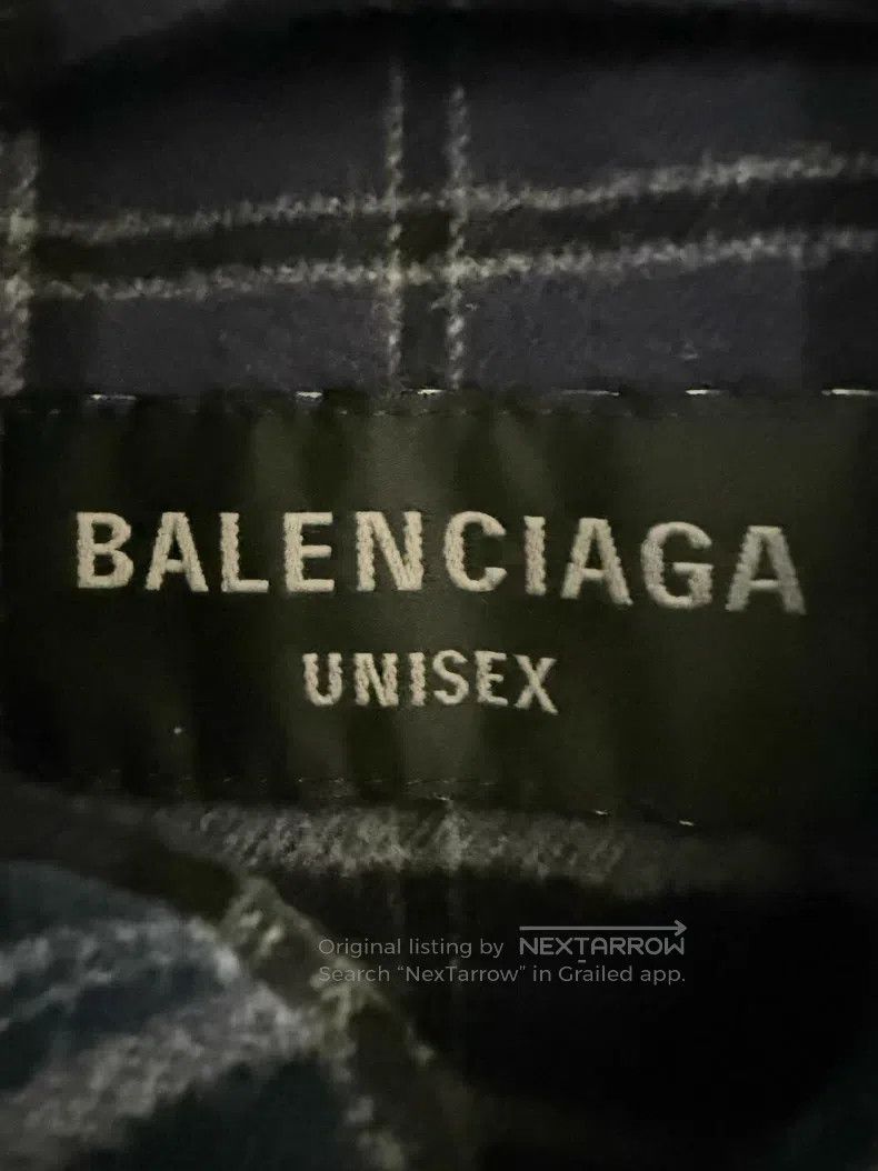 Balenciaga Balenciaga Letter Embroidered Plaid Flannel Hooded Jacket Size US S / EU 44-46 / 1 - 3 Thumbnail