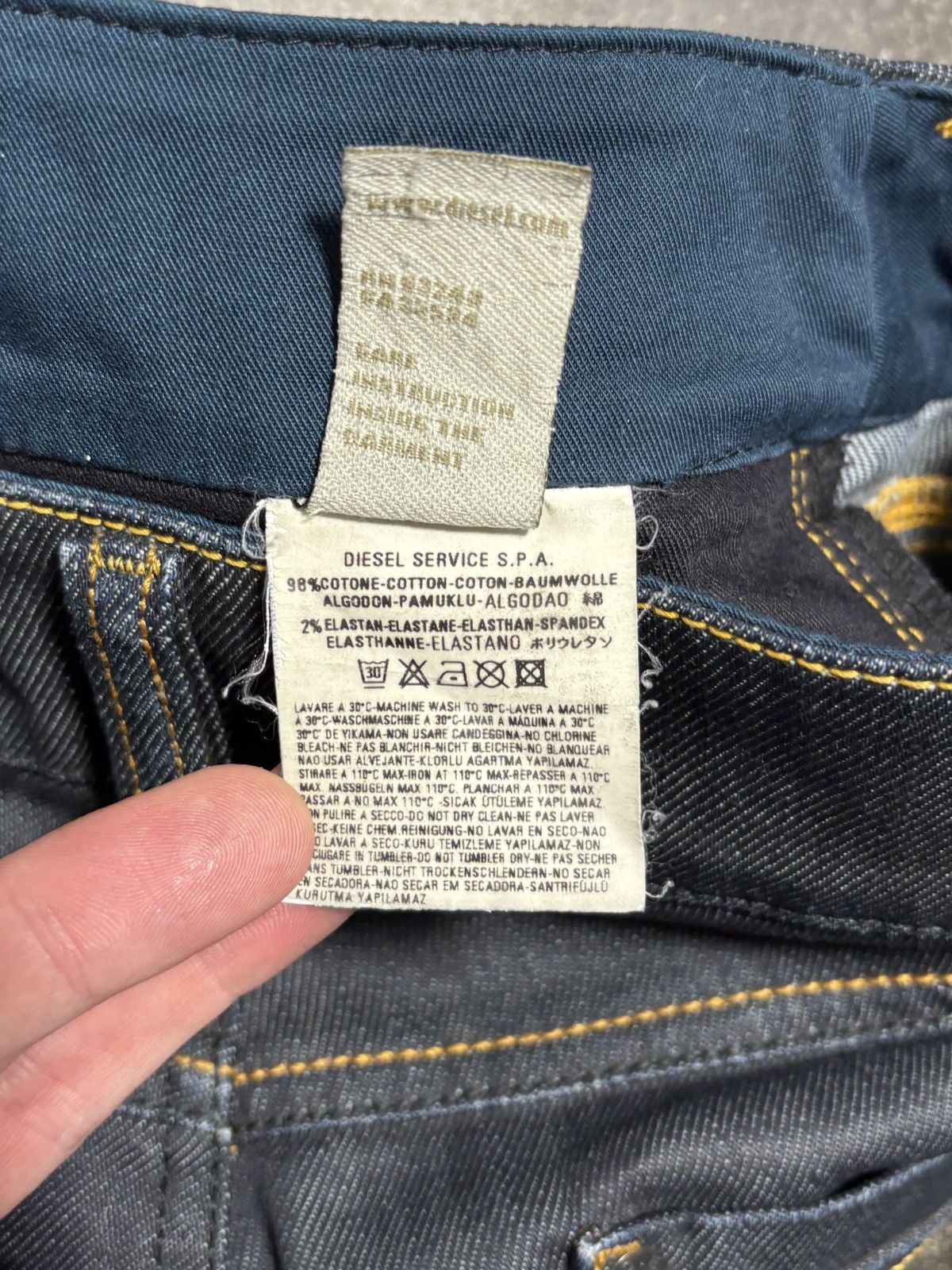 Diesel 2004 Diesel Jeans Ronhar Waxed Luster Slimane Flared VIntage Size US 31 - 12 Thumbnail