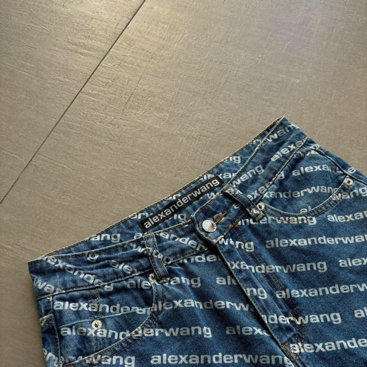 Alexander Wang Aleksander Wang Logo Printed Jeans Size 27" / US 4 / IT 40 - 2 Thumbnail