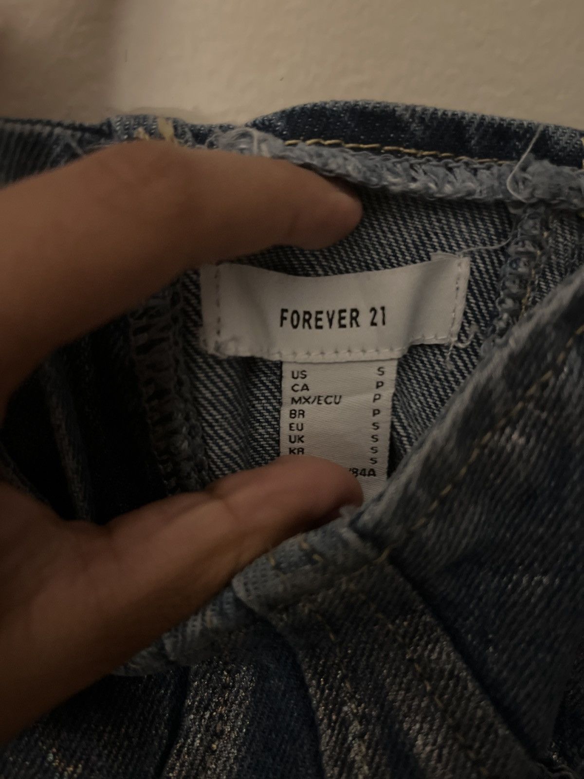 Forever 21 Denim Cropped Cami Top Size S / US 4 / IT 40 - 3 Thumbnail