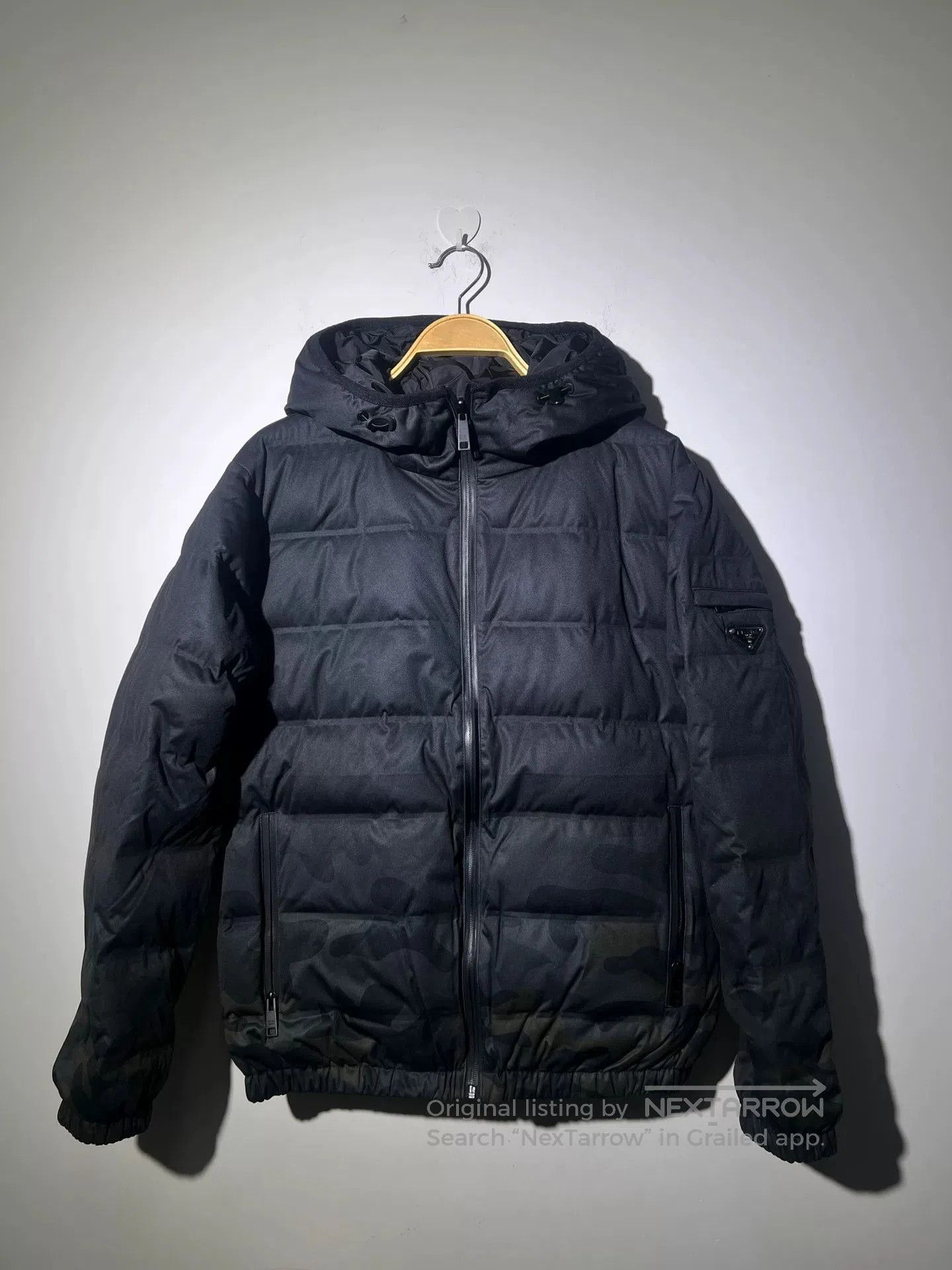 Prada PRADA Reversible Down Jacket Black Camouflage. Size US L / EU 52-54 / 3 - 1 Thumbnail