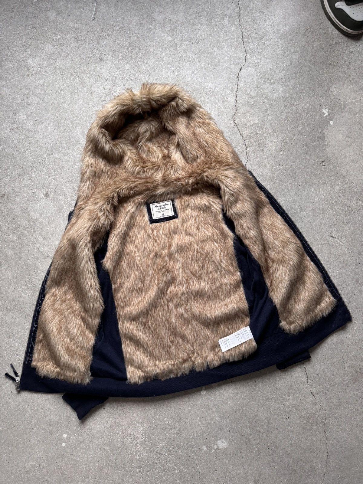 Abercrombie & Fitch Vintage Abercrombie Zip Hoodie Fur Foux Size M / US 6-8 / IT 42-44 - 2 Thumbnail