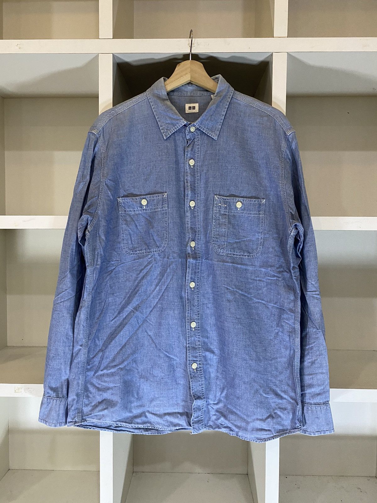 Uniqlo Uniqlo Button Ups Denim Shirt Size US XL / EU 56 / 4 - 2 Thumbnail