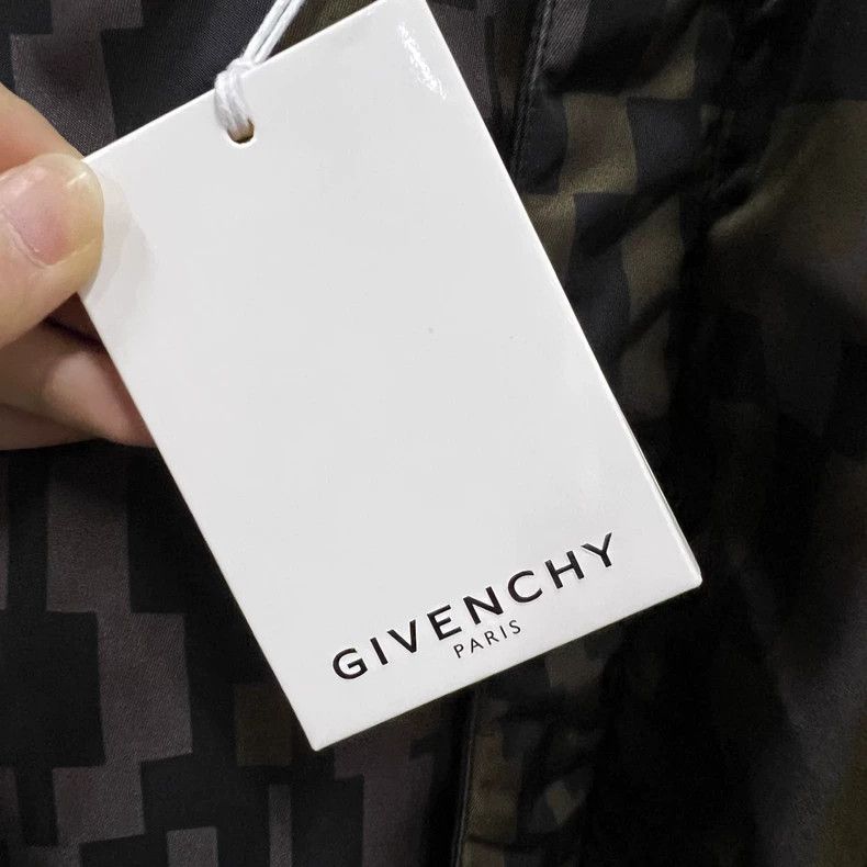 Givenchy Givenchy Geometric Pattern All-Over Printed Double Face Ja Size US L / EU 52-54 / 3 - 5 Thumbnail