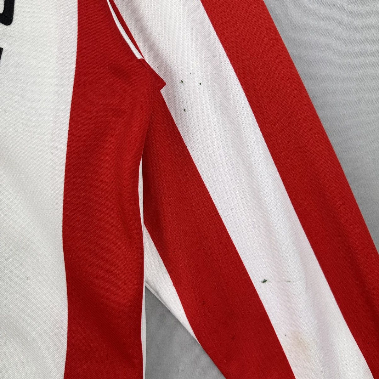 Puma Vintage Puma Jersey Number 77 Red Stripes V-Neck Collar Size US L / EU 52-54 / 3 - 14 Thumbnail