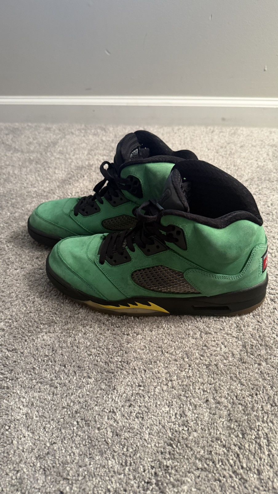 Jordan Brand Nike Air Jordan 5 Oregon Ducks Size US 10.5 / EU 43-44 - 4 Thumbnail
