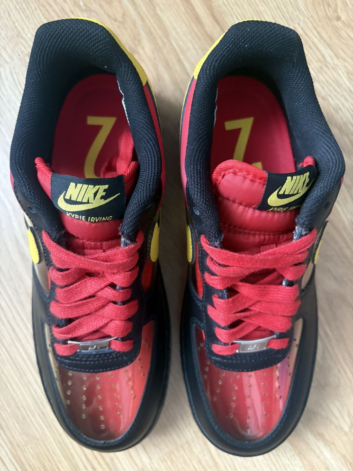 Nike Nike Air Force 1 Low Kyrie Irving Black Red Size US 8 / EU 41 - 4 Thumbnail