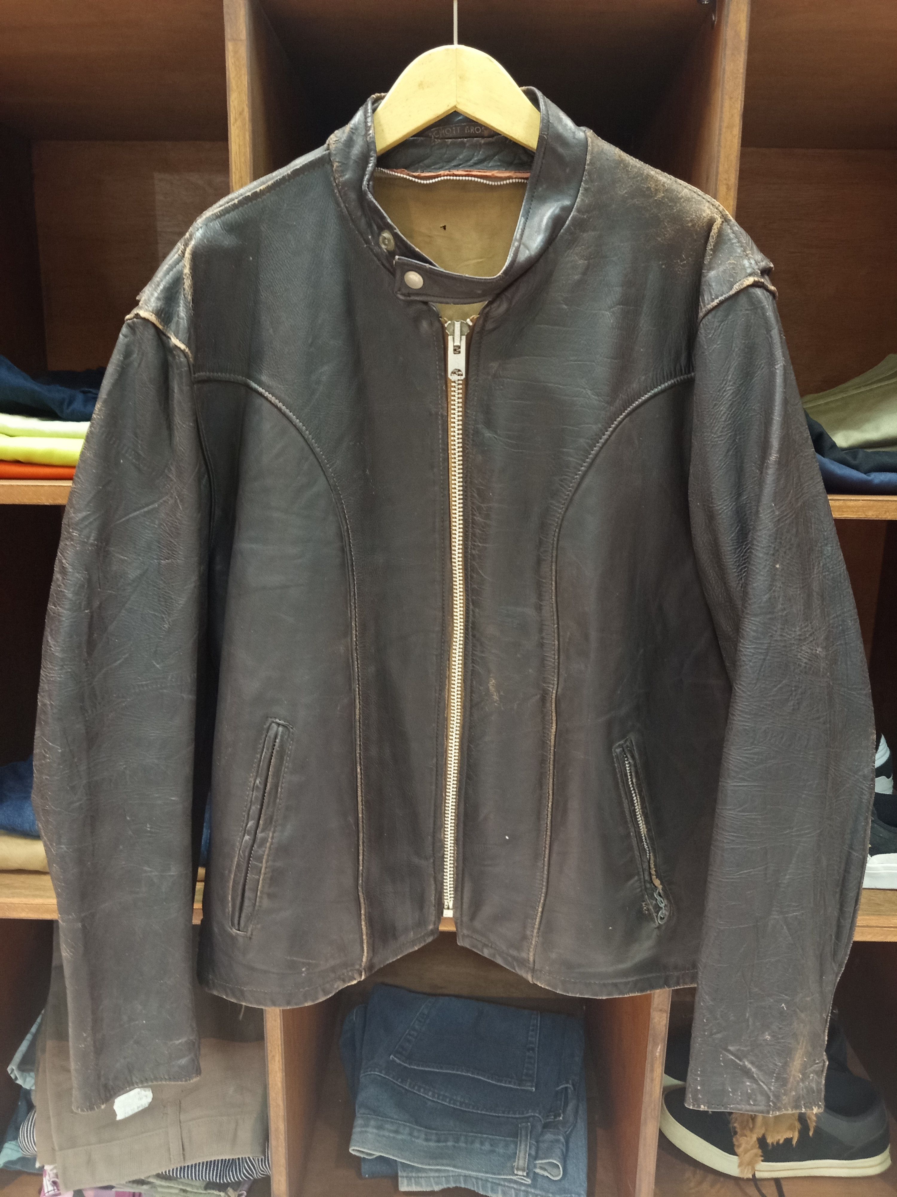 Schott 1970s Schott Bros Leather Biker Jacket Size US L / EU 52-54 / 3 - 1 Thumbnail