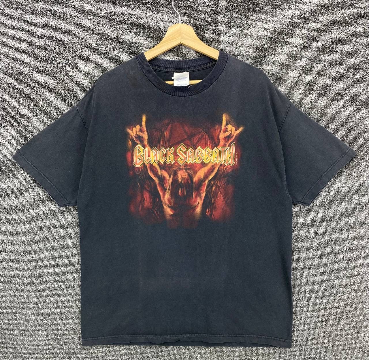 Band Tees Vintage Black Sabbath Heavy Metal Punk Rock Band Tees Size US XL / EU 56 / 4 - 1 Thumbnail