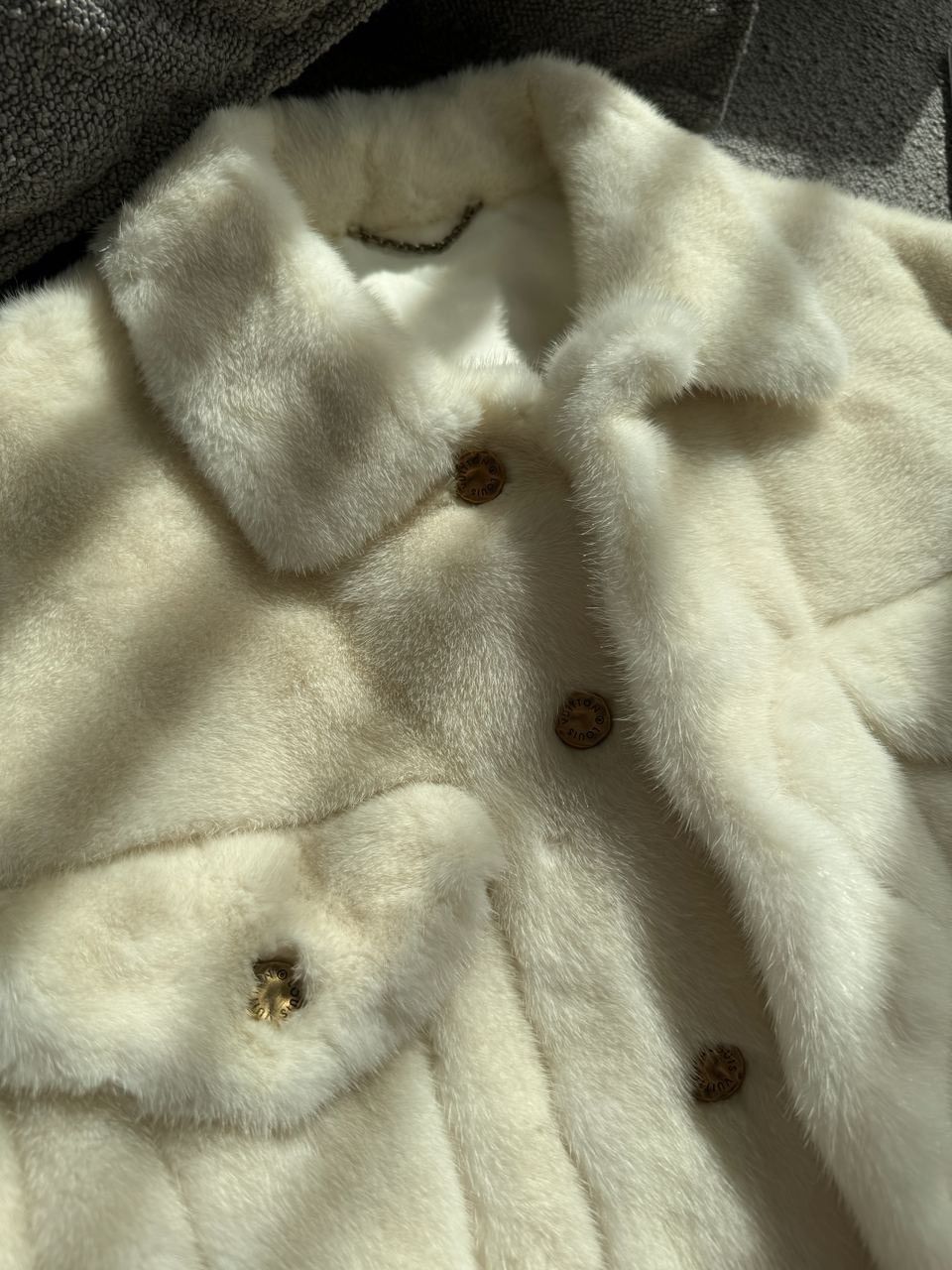 Louis Vuitton Louis Vuitton 100% Mink Fur Jacket SS19 RARE made in FRANCE Size US S / EU 44-46 / 1 - 15 Thumbnail