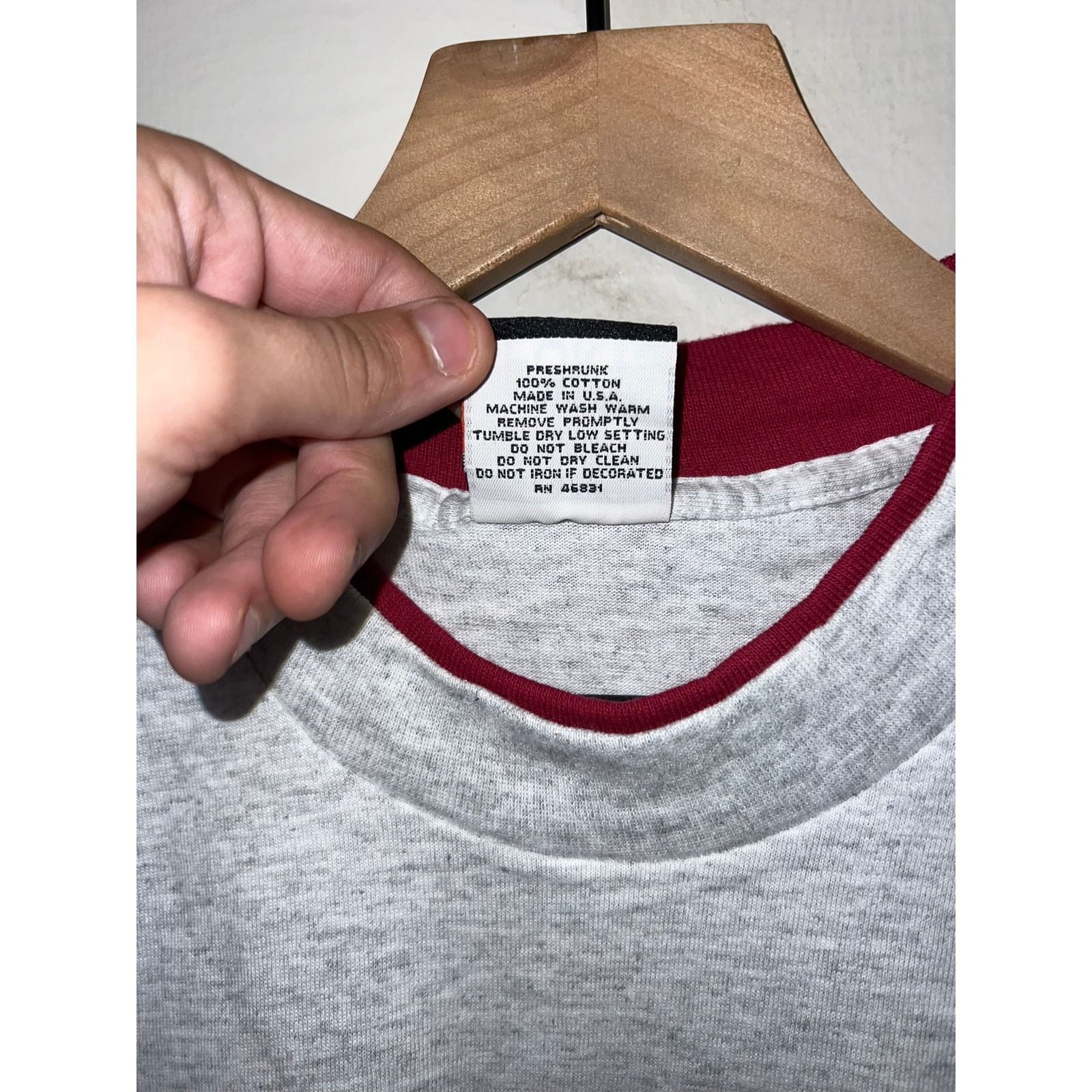 Vintage Vintage Montana Big Sky Country Shirt Gray Tee VTG 90s L Size US L / EU 52-54 / 3 - 7 Thumbnail