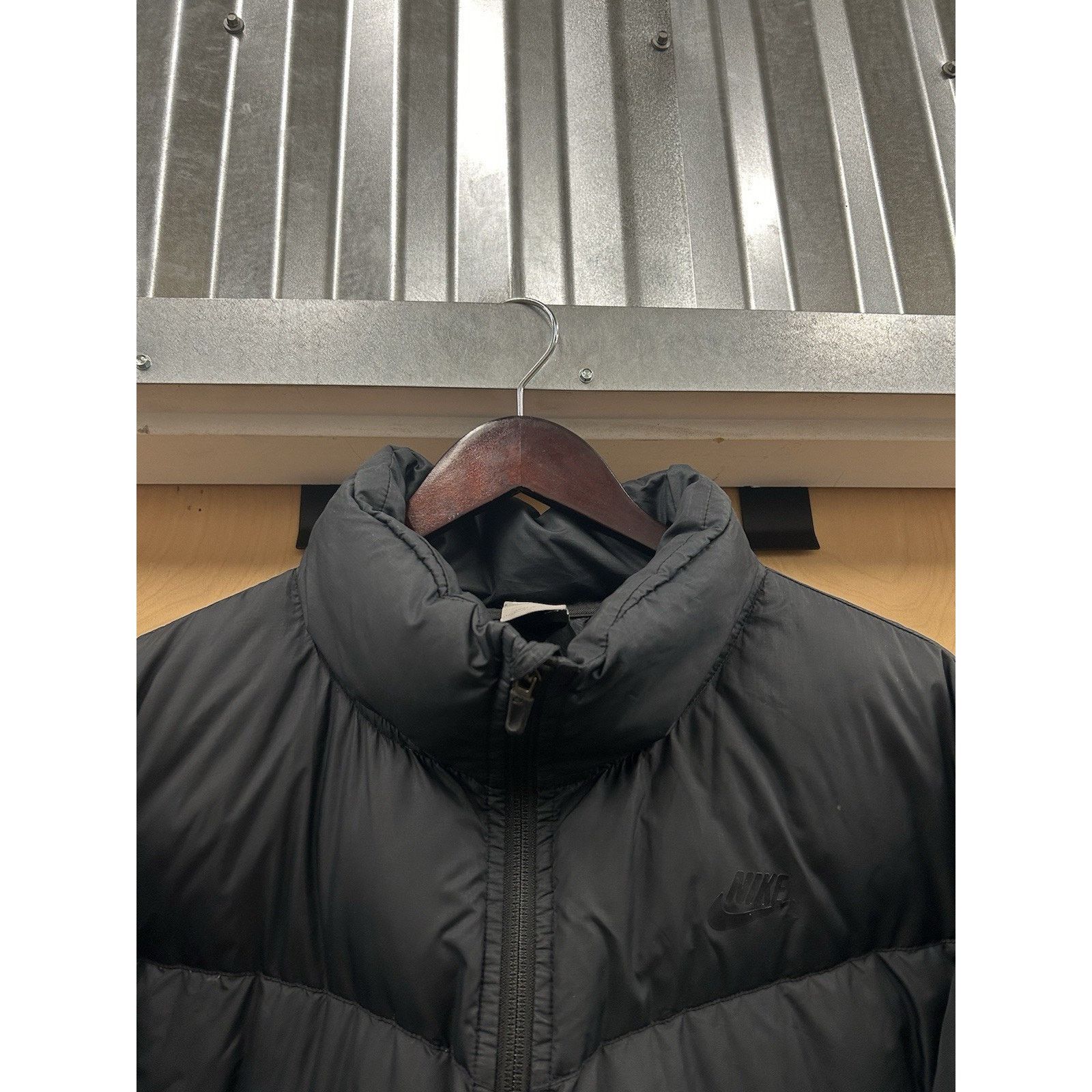 Nike VTG Nike Sportswear Black Y2K Down Puffer Jacket Size Large Size US L / EU 52-54 / 3 - 5 Thumbnail