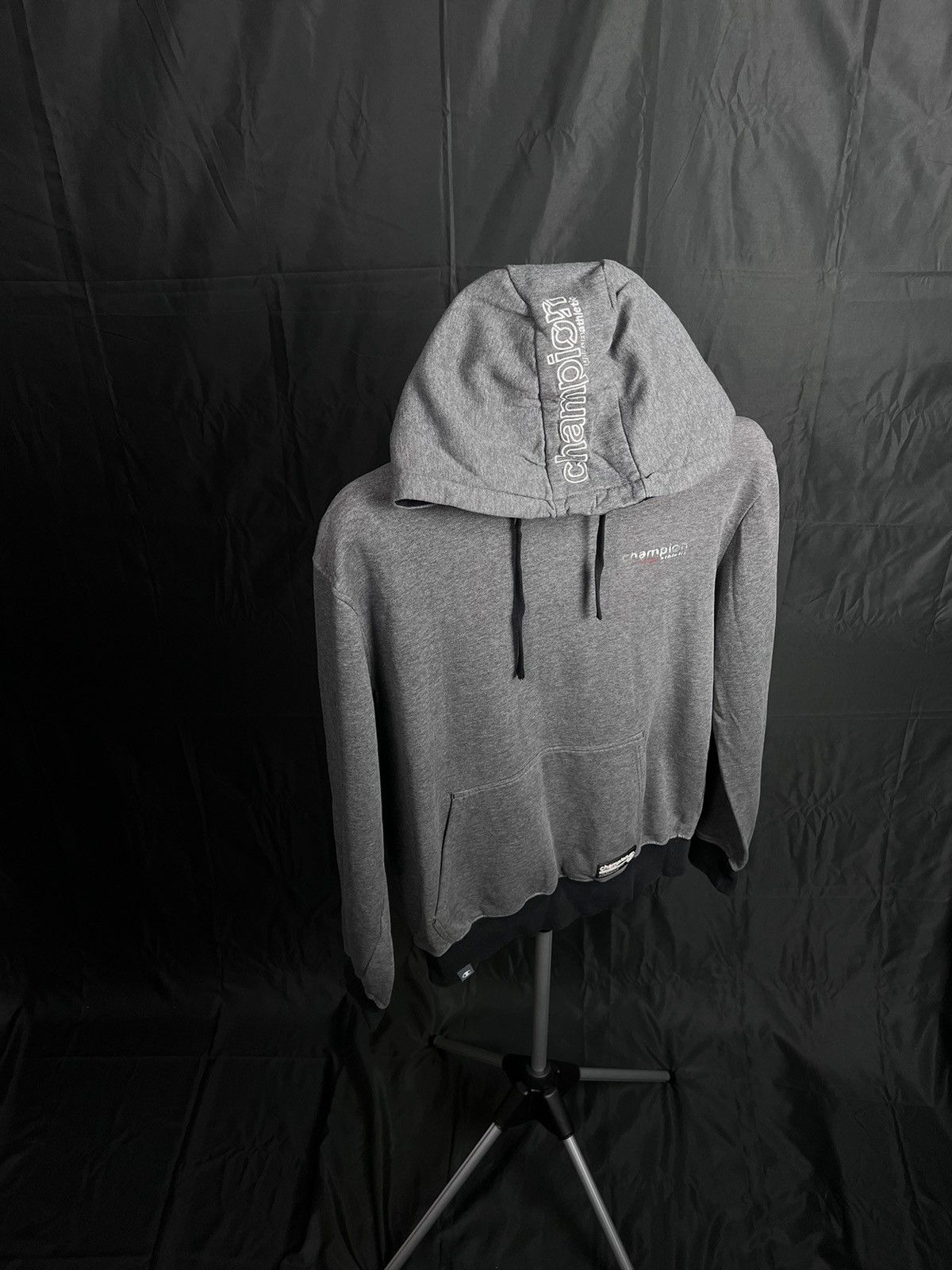 Champion × Vintage 🔴 Vintage grey hoodie Champion urban athletic apparel Size US S / EU 44-46 / 1 - 4 Thumbnail