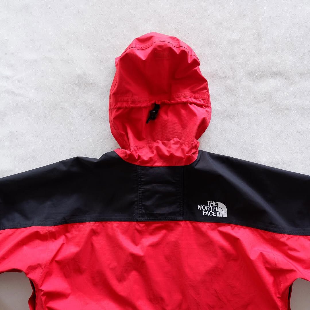 The North Face × Vintage The North Face Gore Tex Jacket Size US L / EU 52-54 / 3 - 7 Thumbnail
