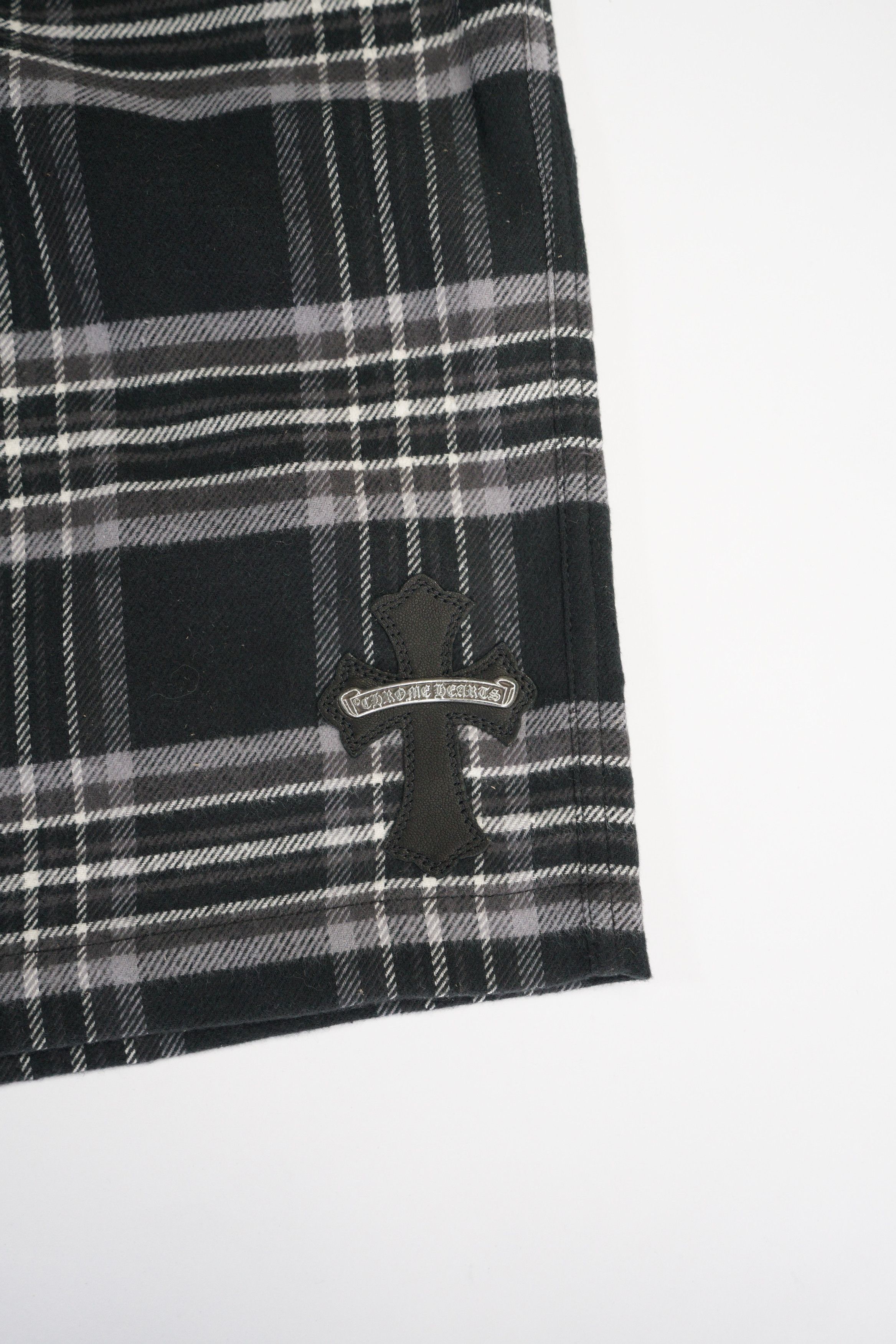 Chrome Hearts Chrome Hearts After School Cross Patch Flannel Shorts Size US 36 / EU 52 - 3 Thumbnail