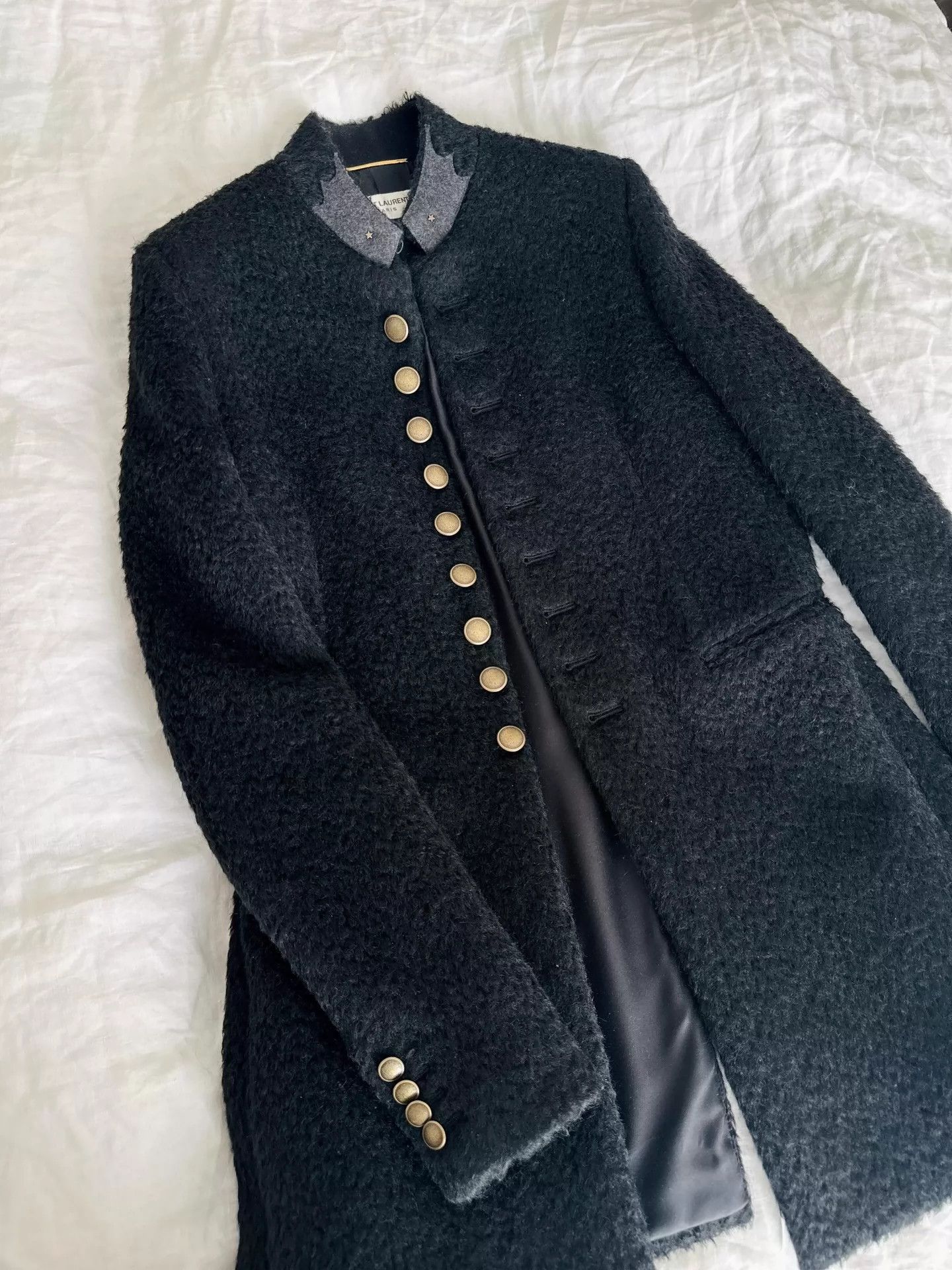 Saint Laurent Paris Saint Laurent Paris Plush coat Size US XXS / EU 40 - 1 Thumbnail