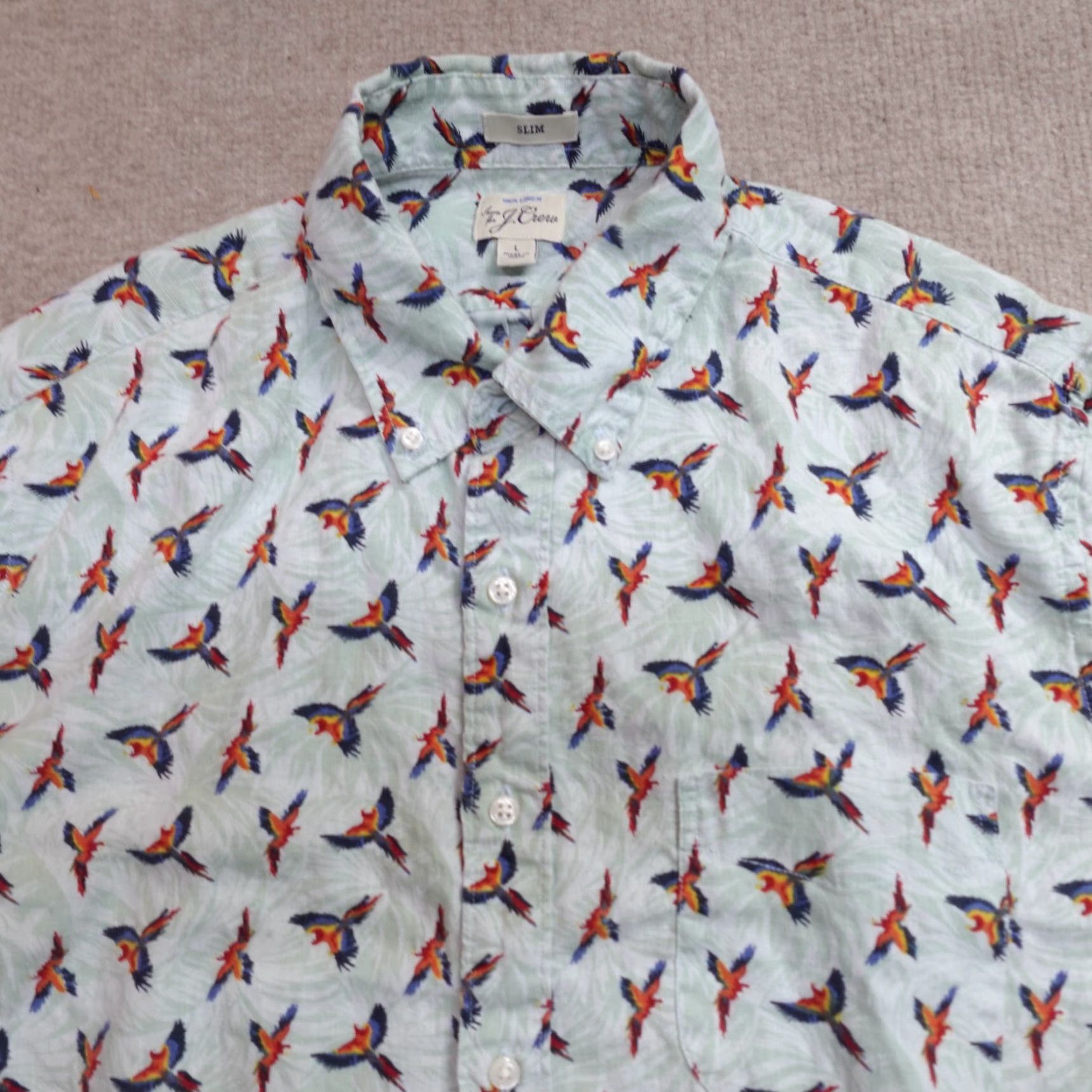 J.Crew J.Crew Shirt Large Blue Linen All Over Parrots Slim Button-Up Short Sleeve Mens 100% Linen Blue Geometric Pattern Regular Size L Size US L / EU 52-54 / 3 - 2 Thumbnail