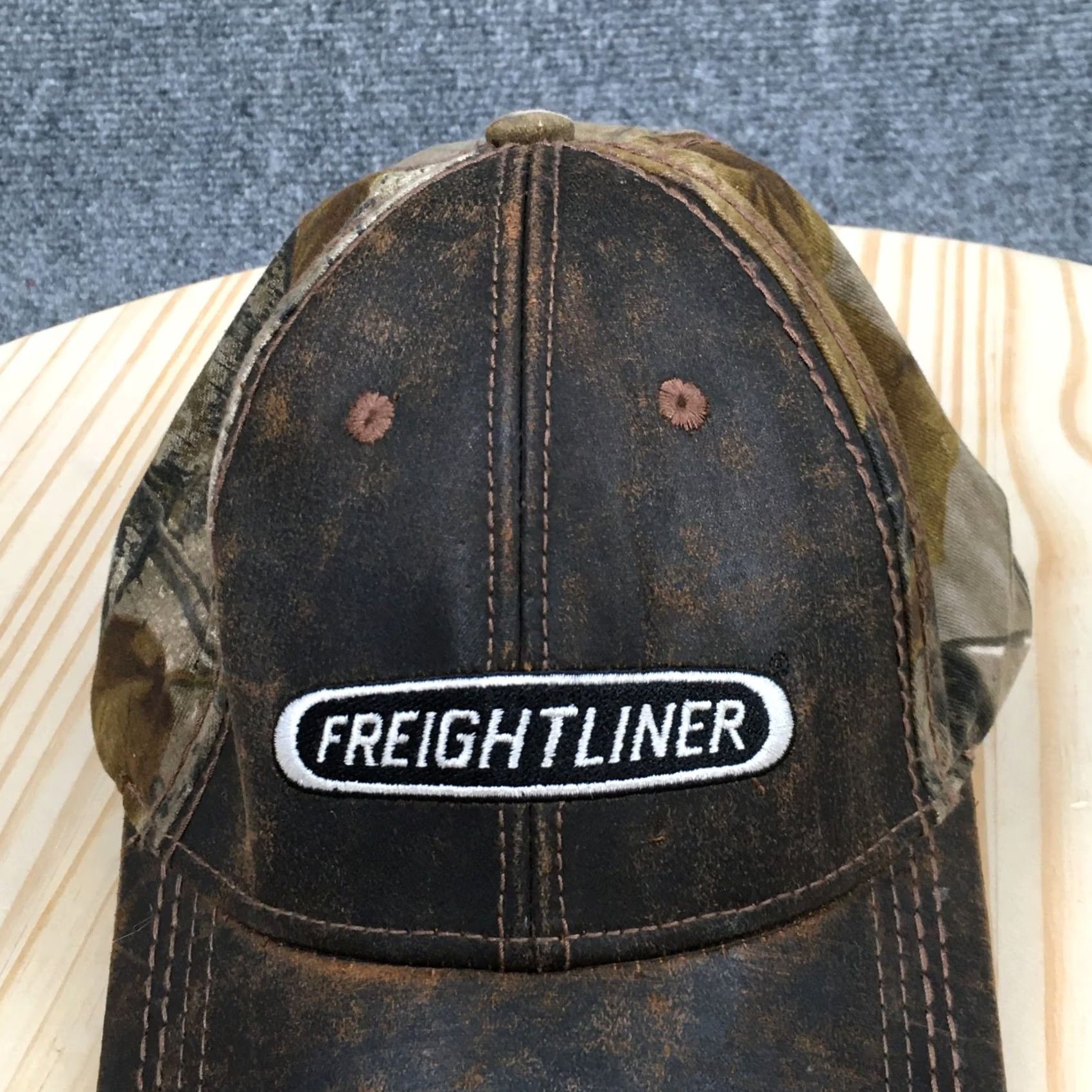 Logo 7 Freight Liner Baseball Cap Unisex Brown OS Adjustable Leather Embroidered Logo Size ONE SIZE - 3 Thumbnail