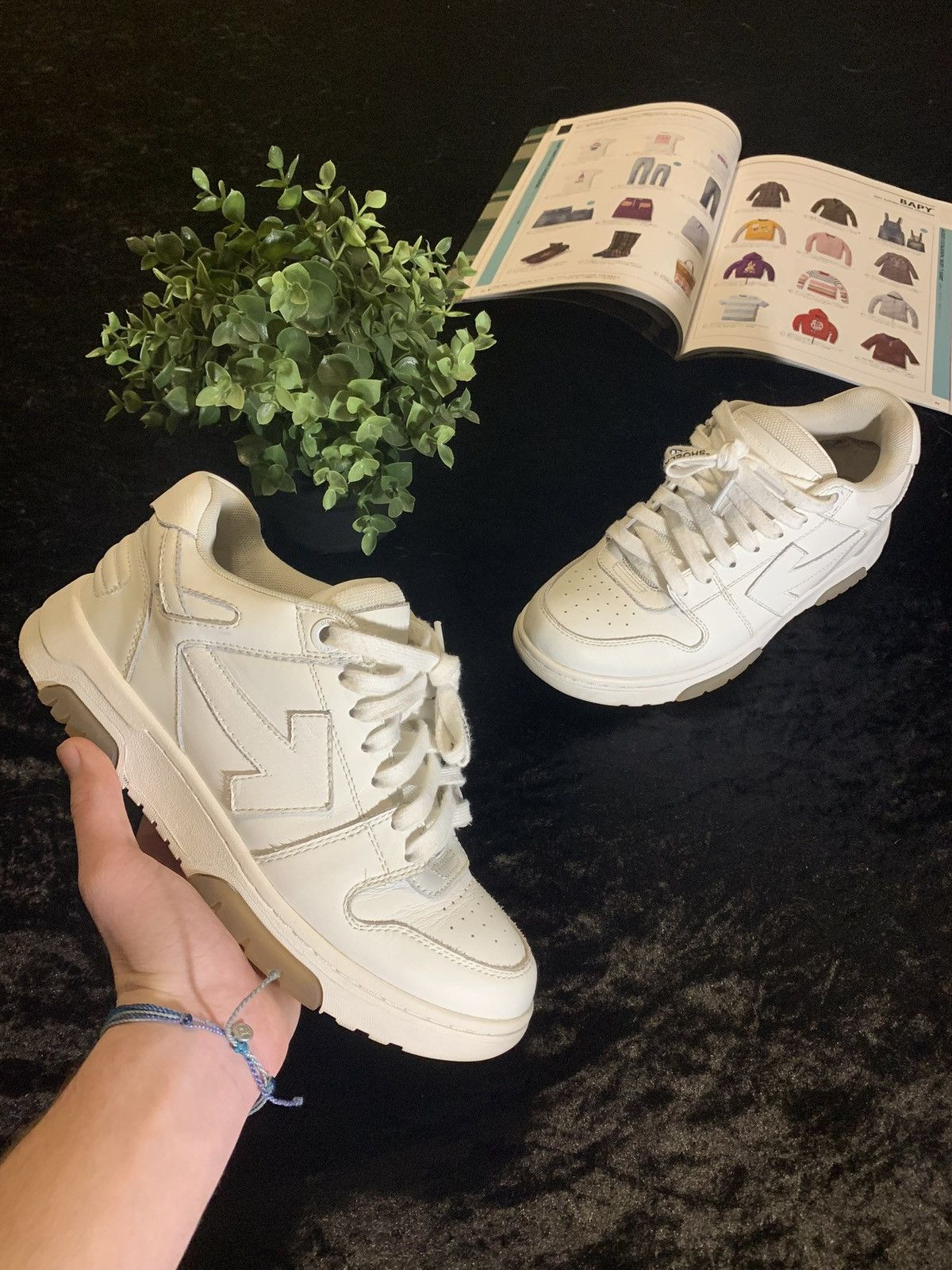 Designer OFF-WHITE Out Of Office OOO Low Top Size US 7.5 / EU 40-41 - 2 Thumbnail