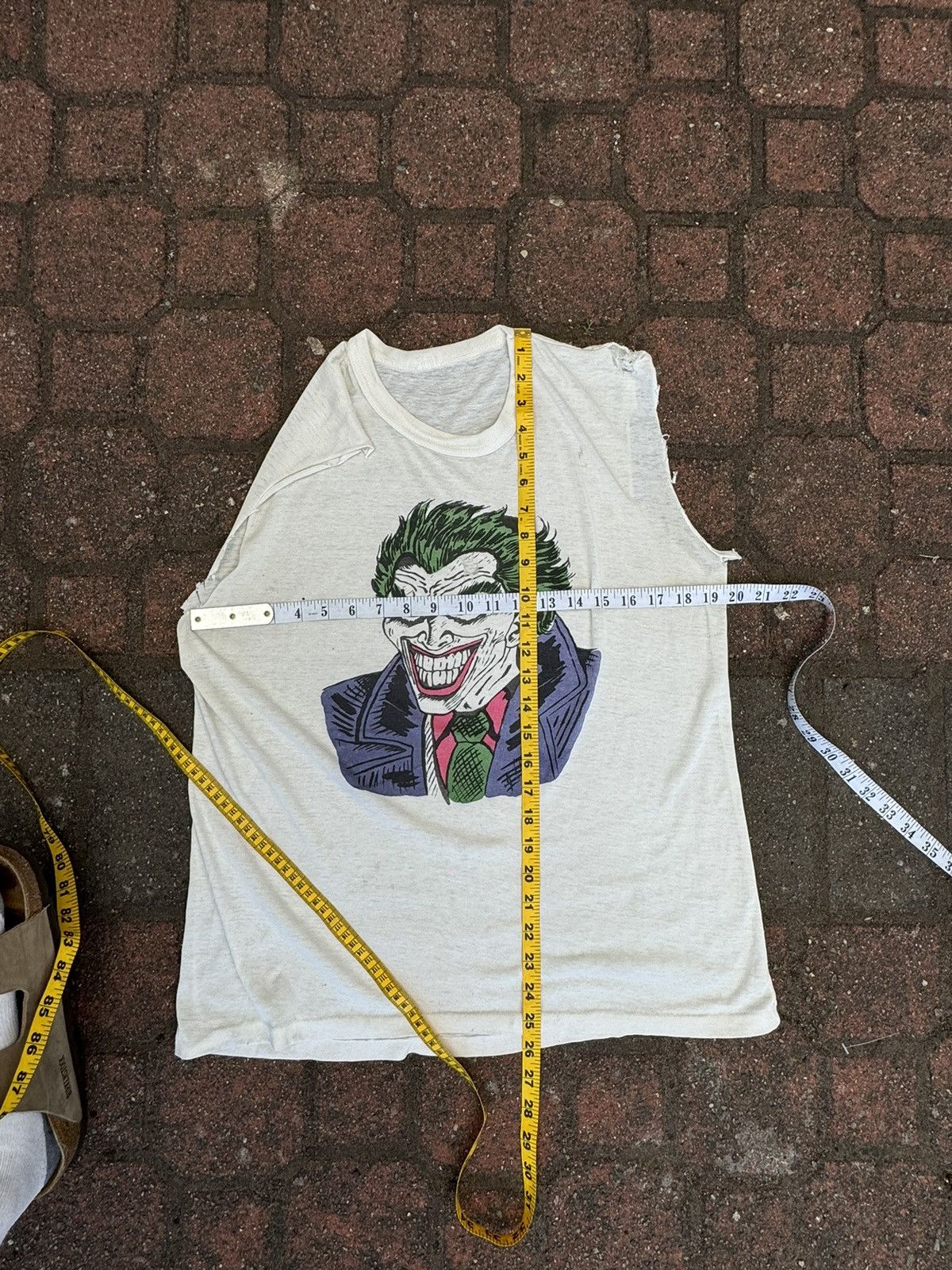 DC Comics × Vintage True Vintage 60s/70s Joker DC Comics Thrashed Tank Top Size US L / EU 52-54 / 3 - 4 Thumbnail