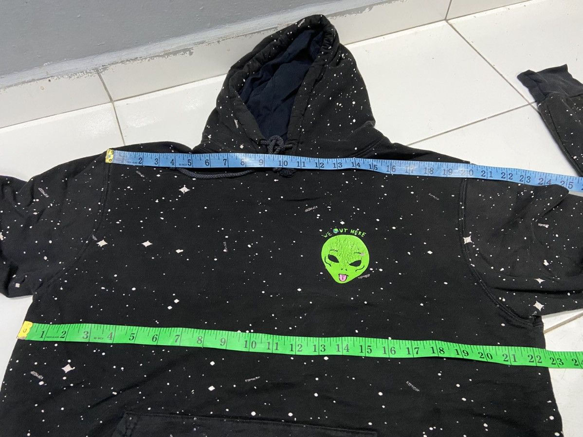 RIPNDIP RIPNDIP ALIEN GALAXY “WE OUT HERE” BLACK HOODIE Size US M / EU 48-50 / 2 - 11 Thumbnail