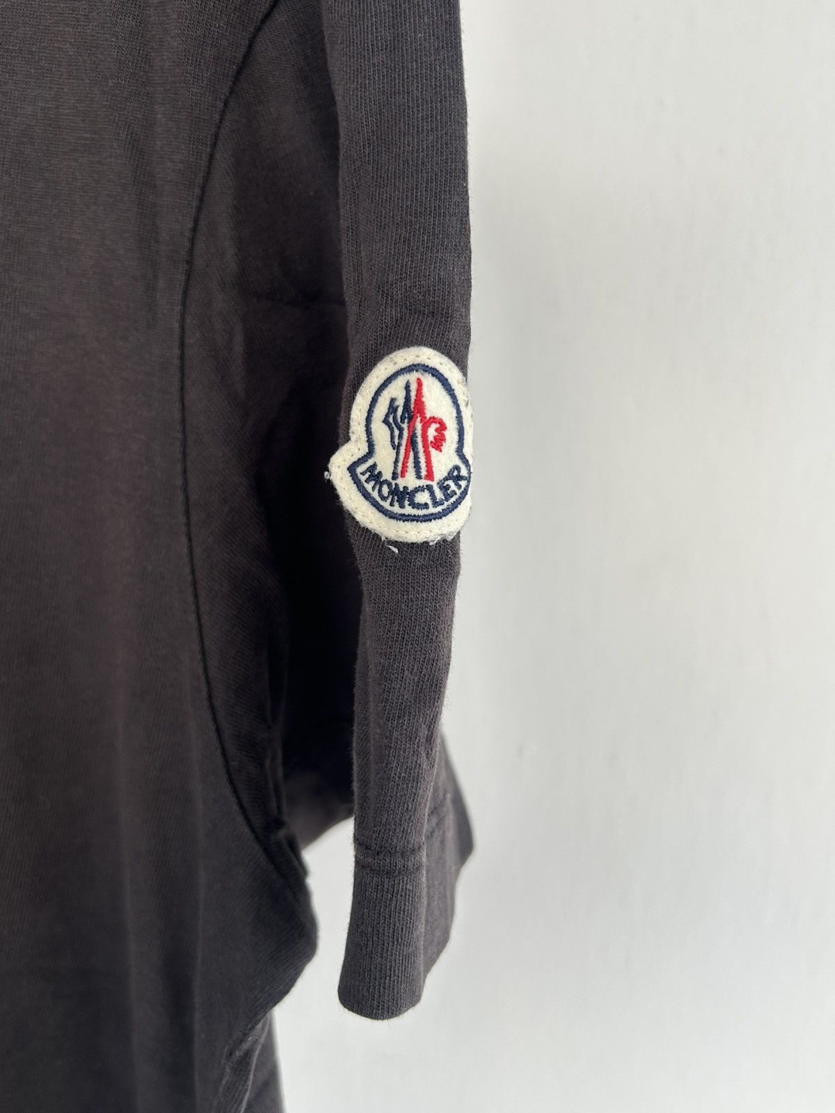 Moncler Moncler Black Faded Studded Logo Tee Size US L / EU 52-54 / 3 - 7 Thumbnail