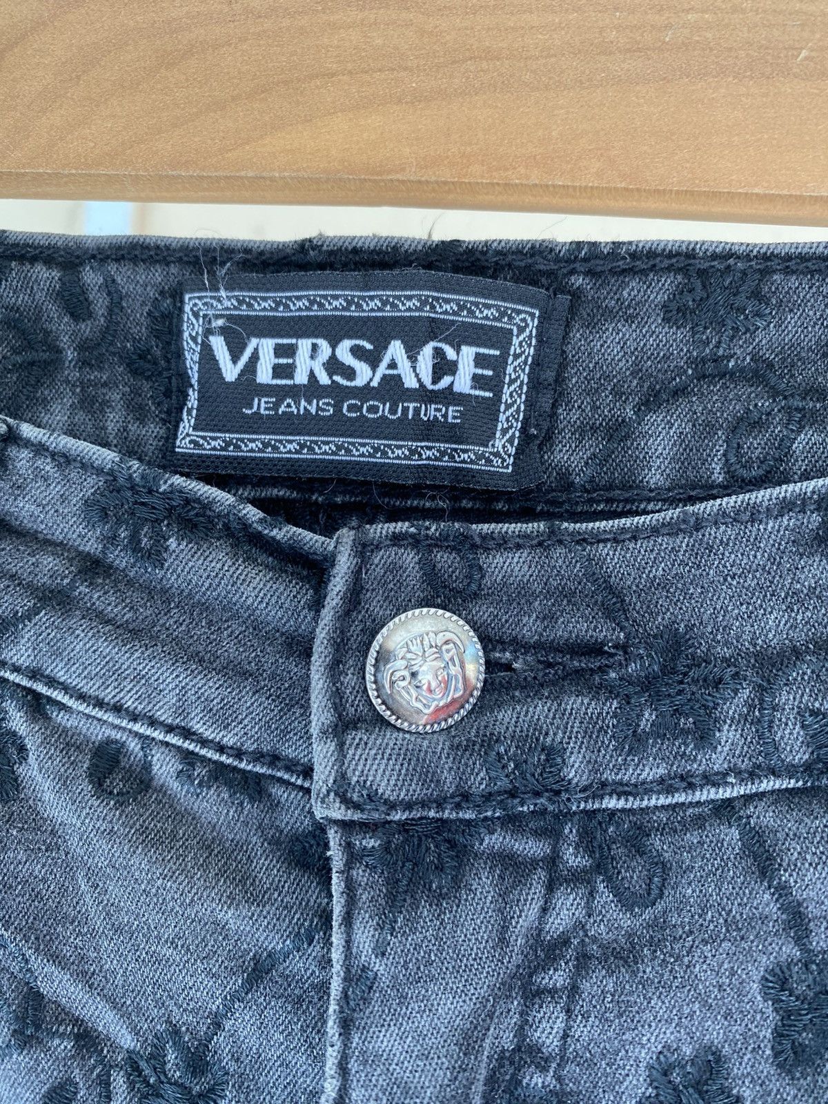 Versace Jeans Couture Versace Embroidery Pattern Sunfaded Jeans Size 26" / US 2 / IT 38 - 4 Thumbnail