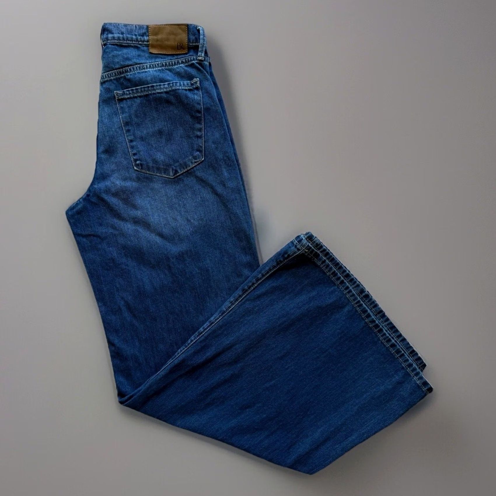 Banana Republic Banana Republic Jeans Women 30 Blue Puddle Bell Bottom Wide Leg Glam 5-Pocket Denim, High Rise, Slim? Wait, no. Size 30" / US 8 / IT 44 - 2 Thumbnail
