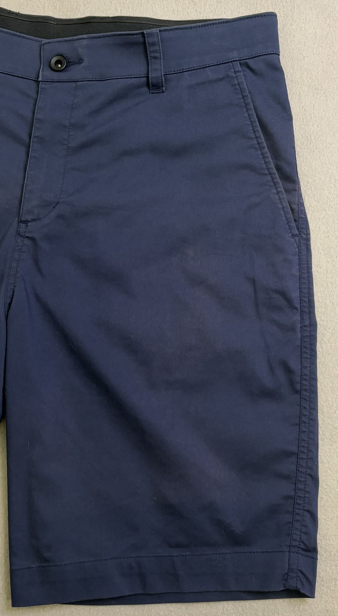 Nike Nike Golf Chino shorts size 35 Size US 35 - 7 Thumbnail