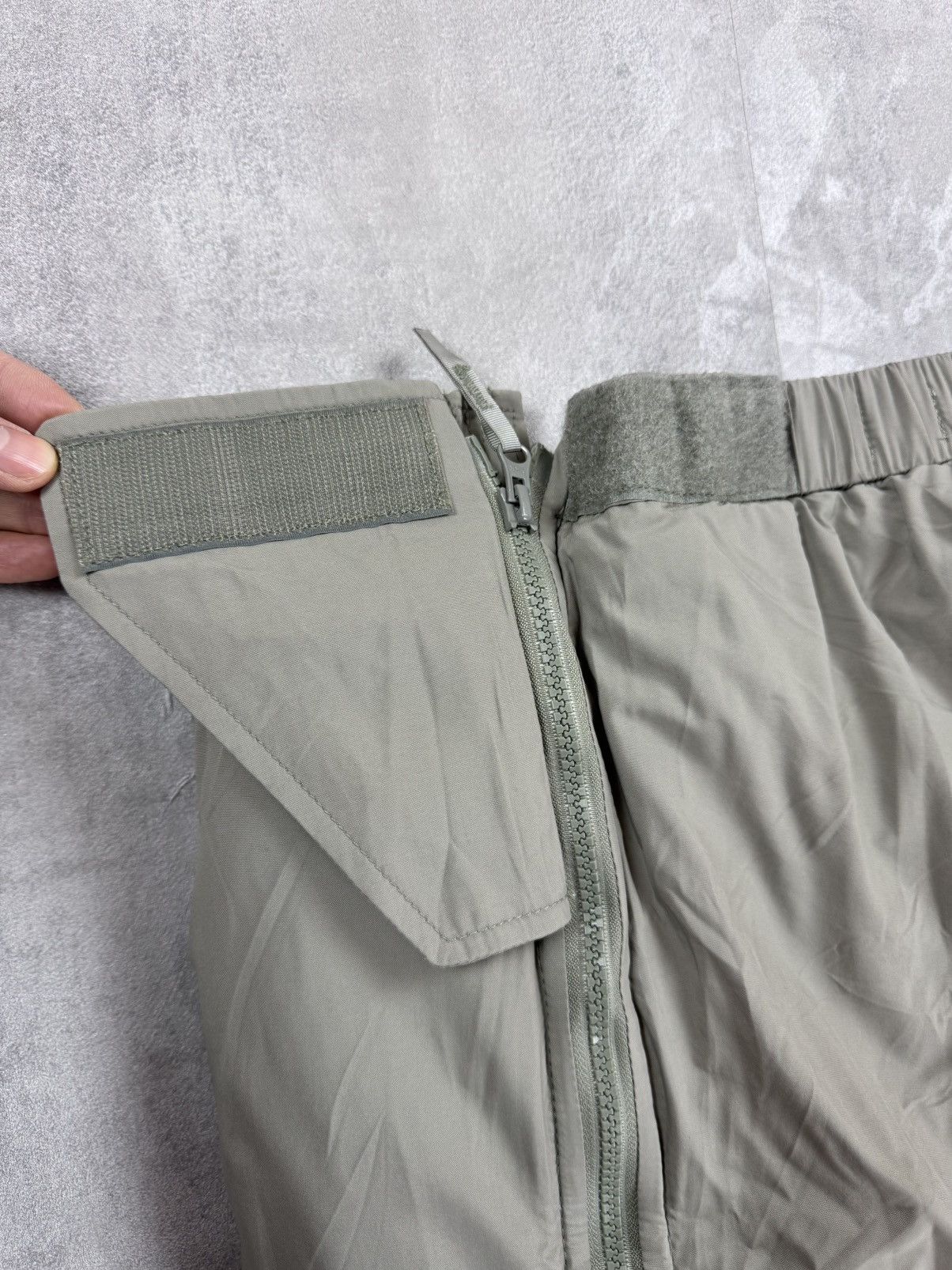 Other Trousers Extreme Cold Weather Generation III Layer 7 pants Size US 33 - 12 Thumbnail