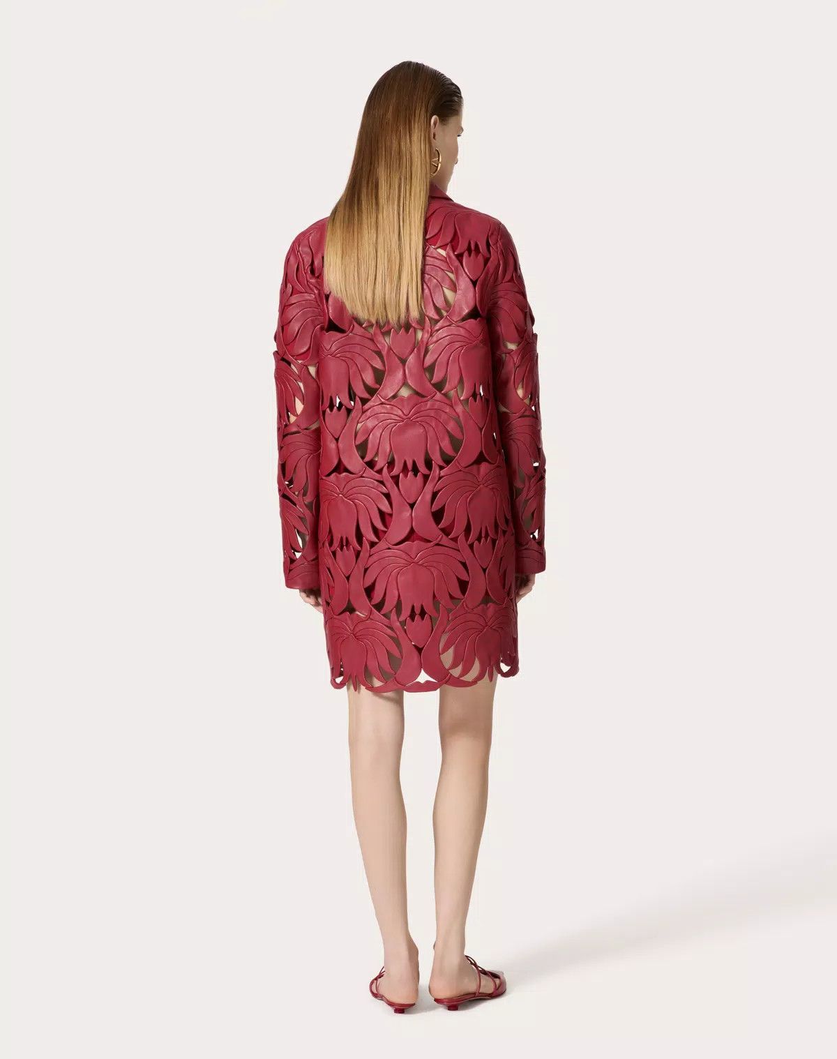 Valentino o1s1wg110525 Embroidered Atlas Nappa Coat in Red Size M / US 6-8 / IT 42-44 - 5 Thumbnail