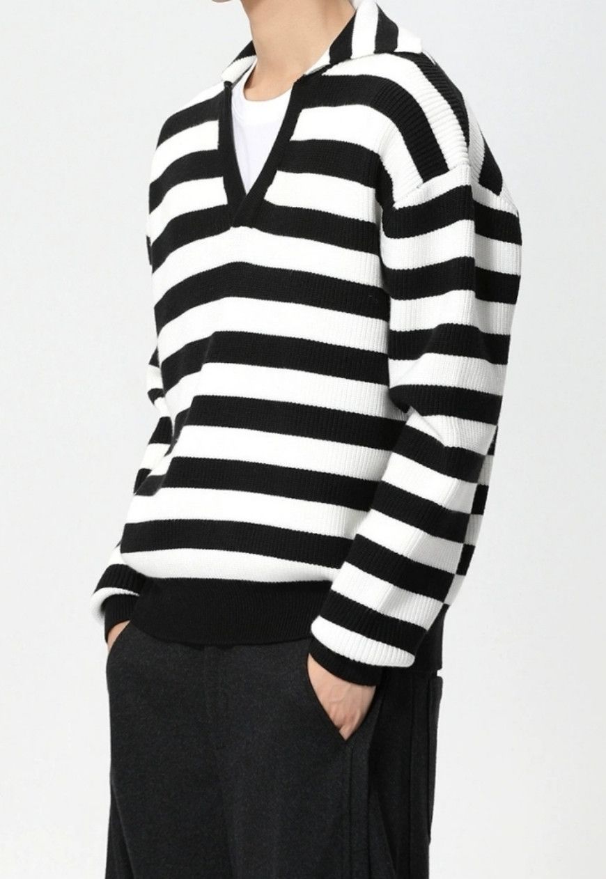Other Men’s striped retro V-neck sweater Size US M / EU 48-50 / 2 - 5 Thumbnail