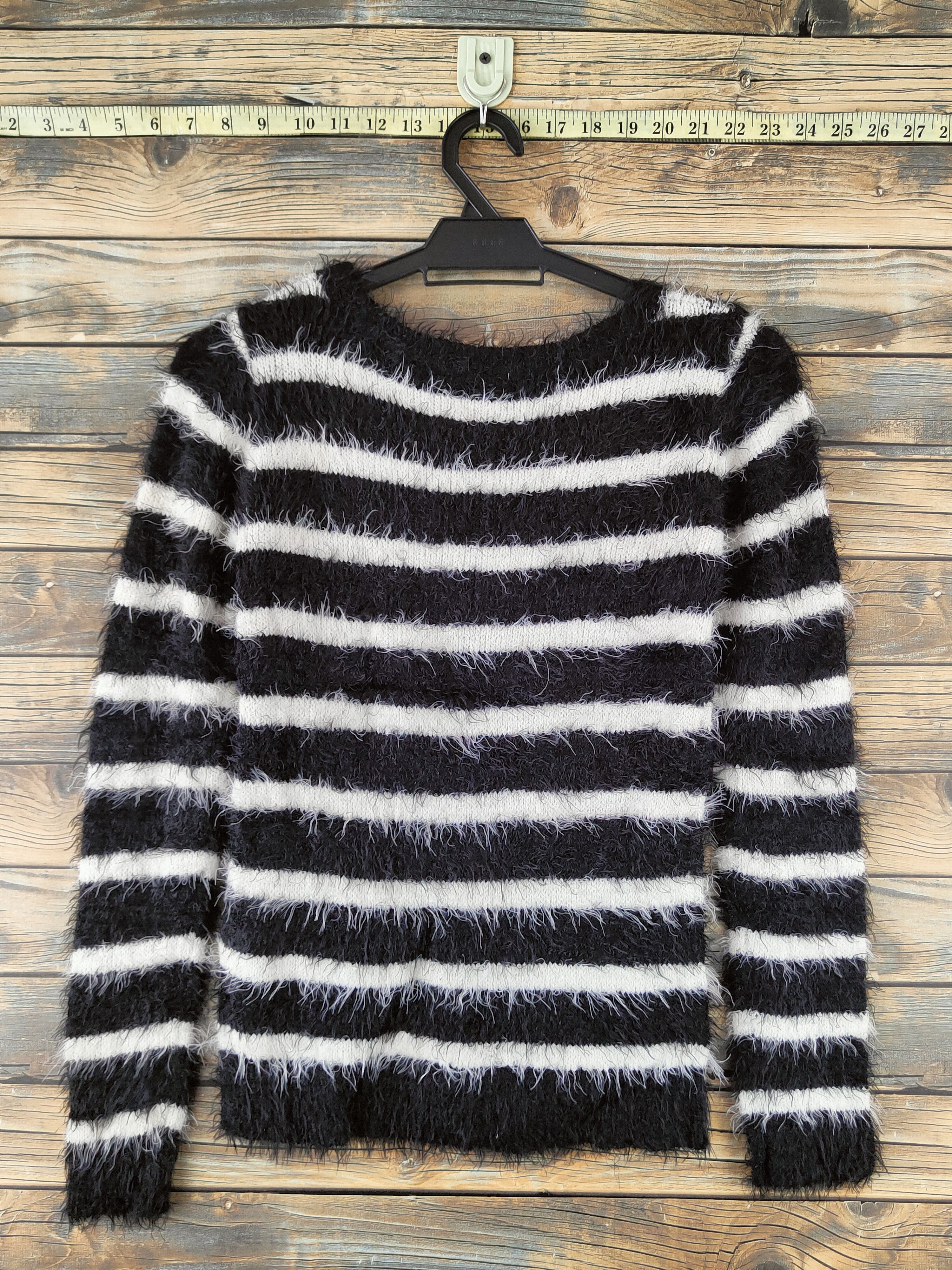 Japanese Brand DL Avail Jean Black White Fur Mohair Knitwear #46-924 Size M / US 6-8 / IT 42-44 - 7 Thumbnail