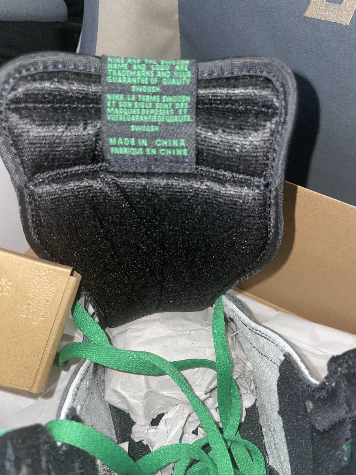 Nike Jordan 1 Retro High OG Lucky Green Size 9.5 Size US 9.5 / EU 42-43 - 8 Thumbnail