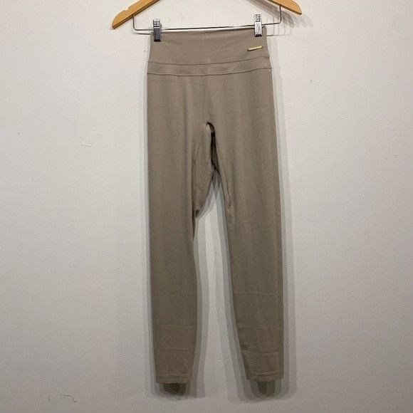 Gymshark Gymshark Whitney Beige Cropped High Rise Leggings Small Size 25" / US 0 / IT 36 - 1 Thumbnail