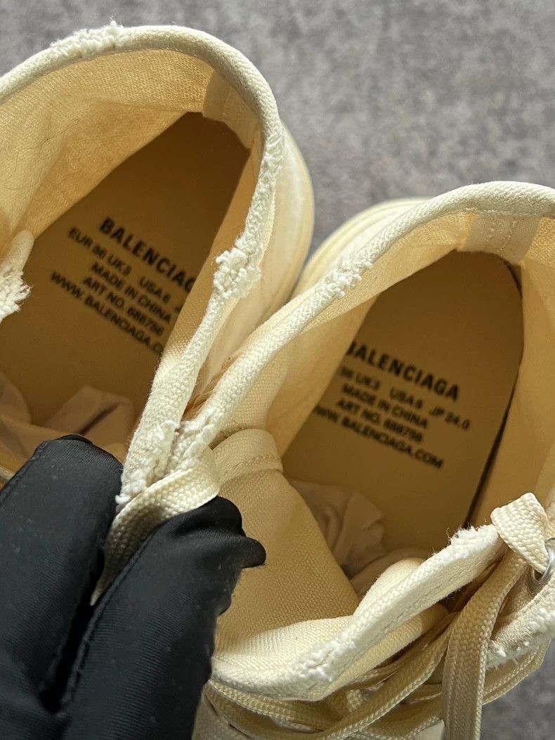 Balenciaga Balenciaga Balenciaga Canvas Shoes Size 36 -2507 Size US 6 / IT 36 - 5 Thumbnail