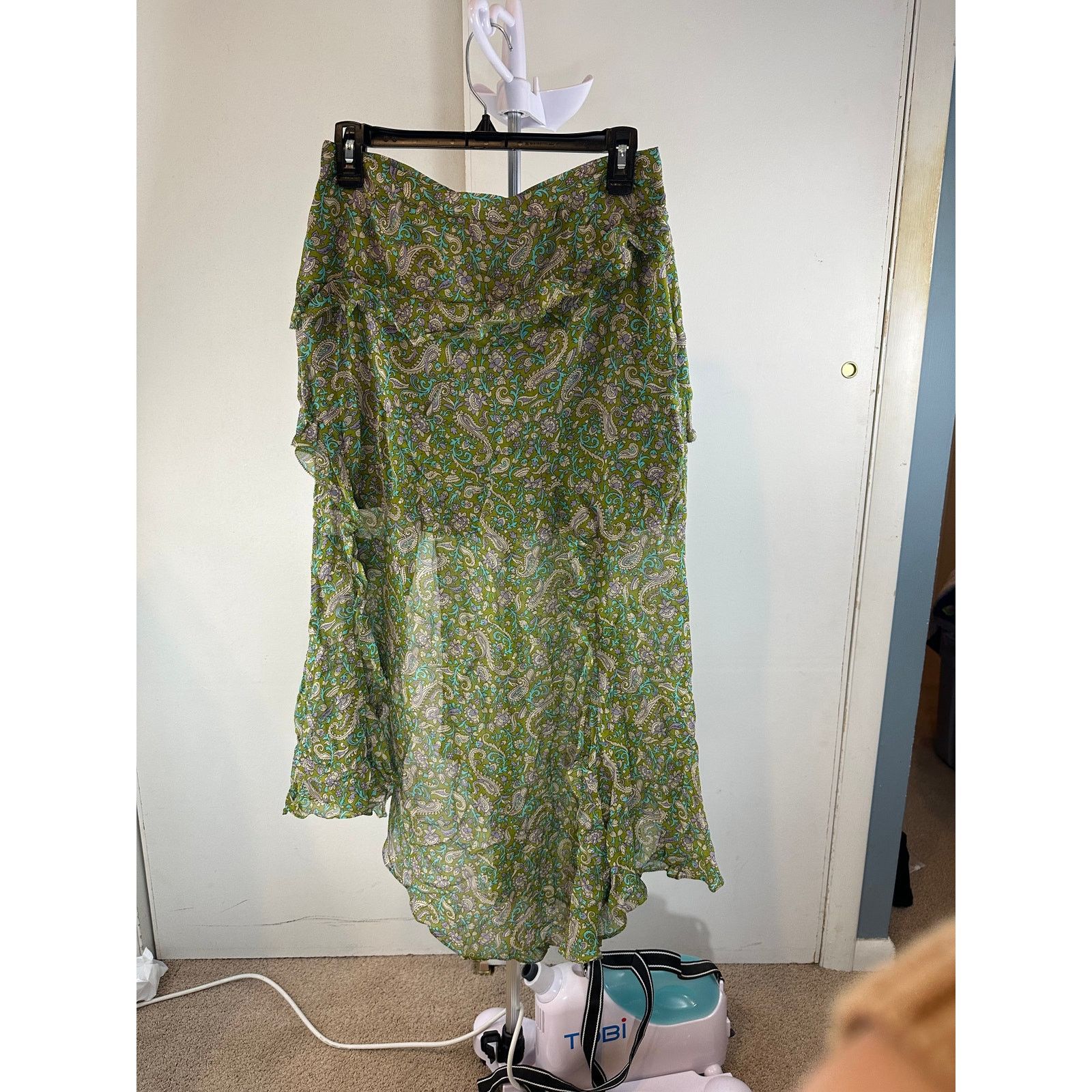 Veronica Beard VERONICA BEARD 8 Eleonora skirt green asymmetrical ruffle Size 30" / US 8 / IT 44 - 2 Thumbnail