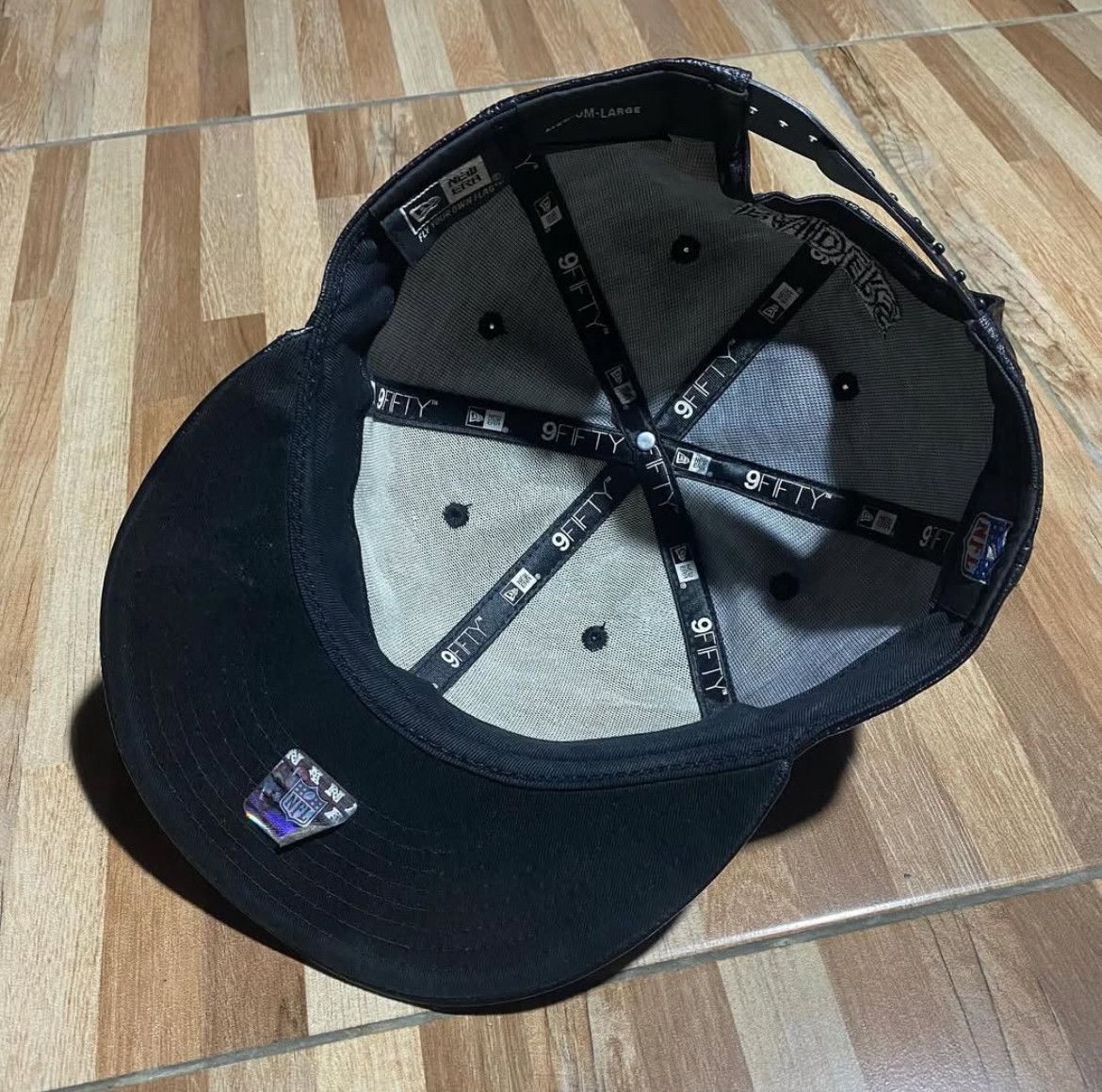 New Era 2000s Raiders x NFL New Era Leather Snapback Hat Size ONE SIZE - 7 Thumbnail