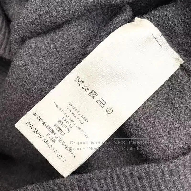 Louis Vuitton Louis Vuitton Gray Wool Cropped Cardigan . Size XS / US 0-2 / IT 36-38 - 4 Thumbnail