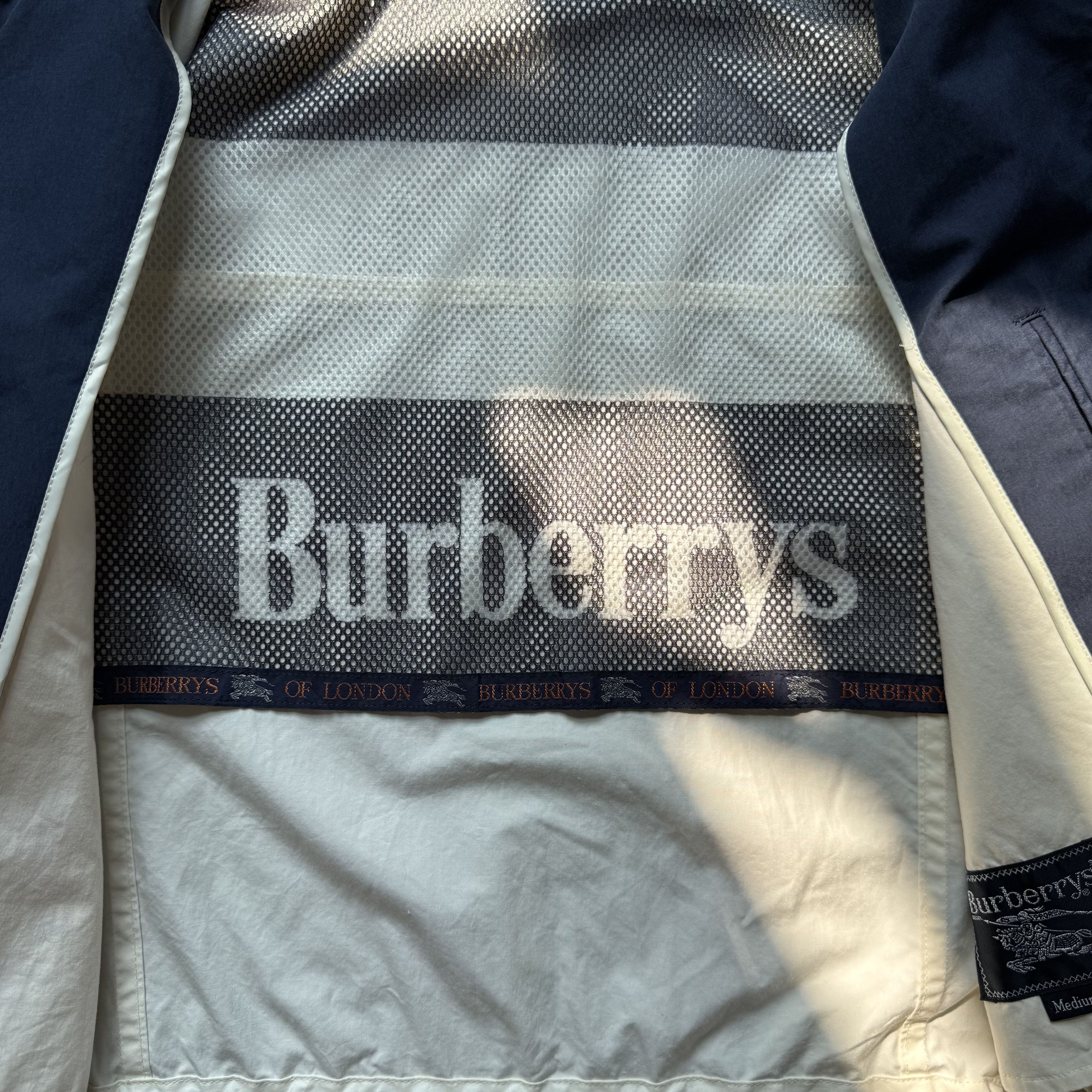 Burberry Vintage Burberrys’ Jacket Size US M / EU 48-50 / 2 - 6 Thumbnail