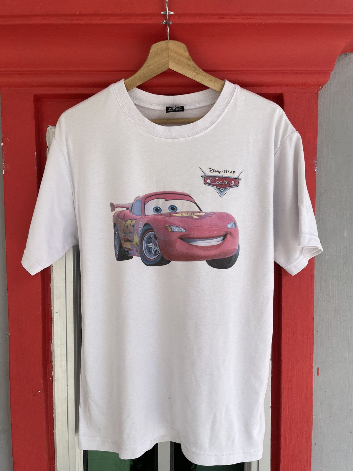 image of Vintage Lightning Mcqueen Cars Disney Pixar Movie Tshirt in White, Men's (Size Large)