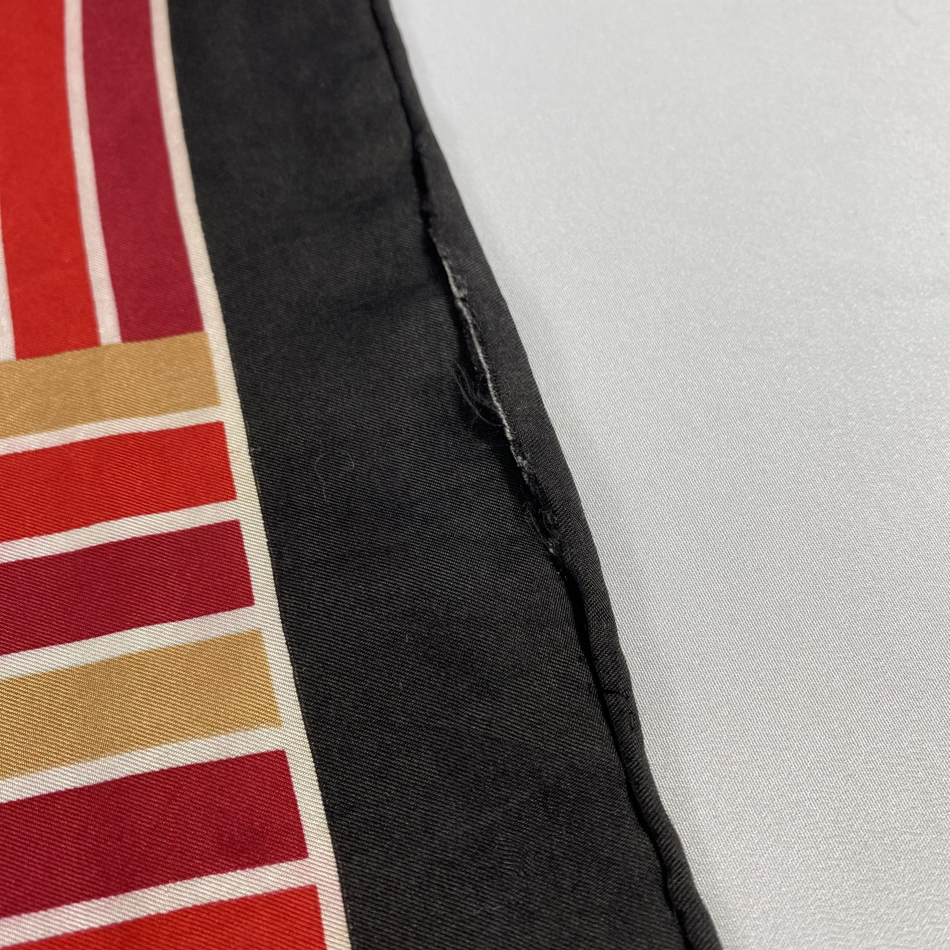 Vintage Yves Saint Laurent Bandana/ Handkerchief / Neckerchief-P1338 Size ONE SIZE - 6 Thumbnail
